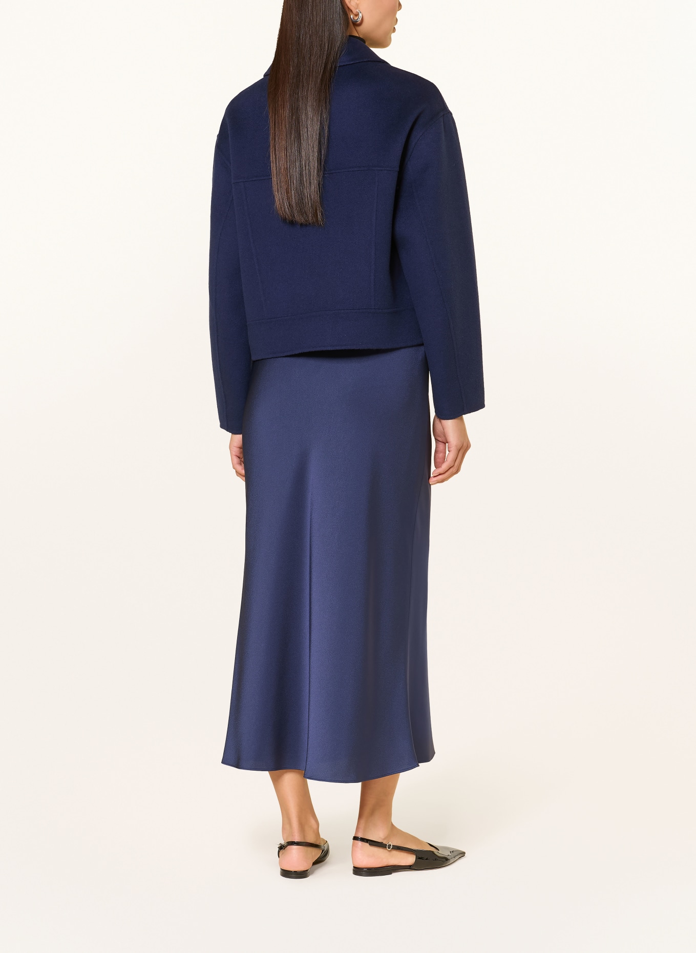 windsor. Satijnen rok: DONKERBLAUW