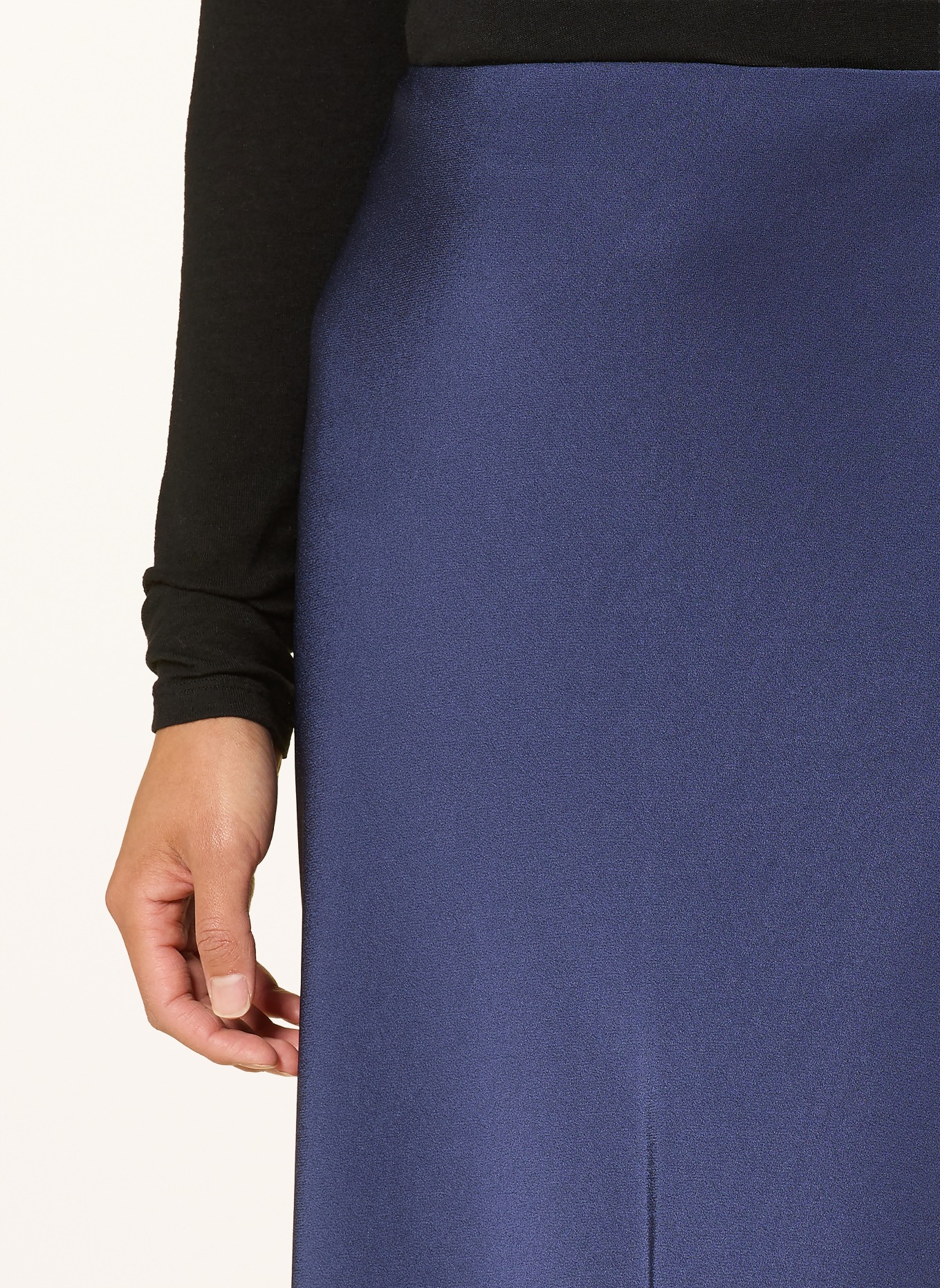 windsor. Satijnen rok: DONKERBLAUW