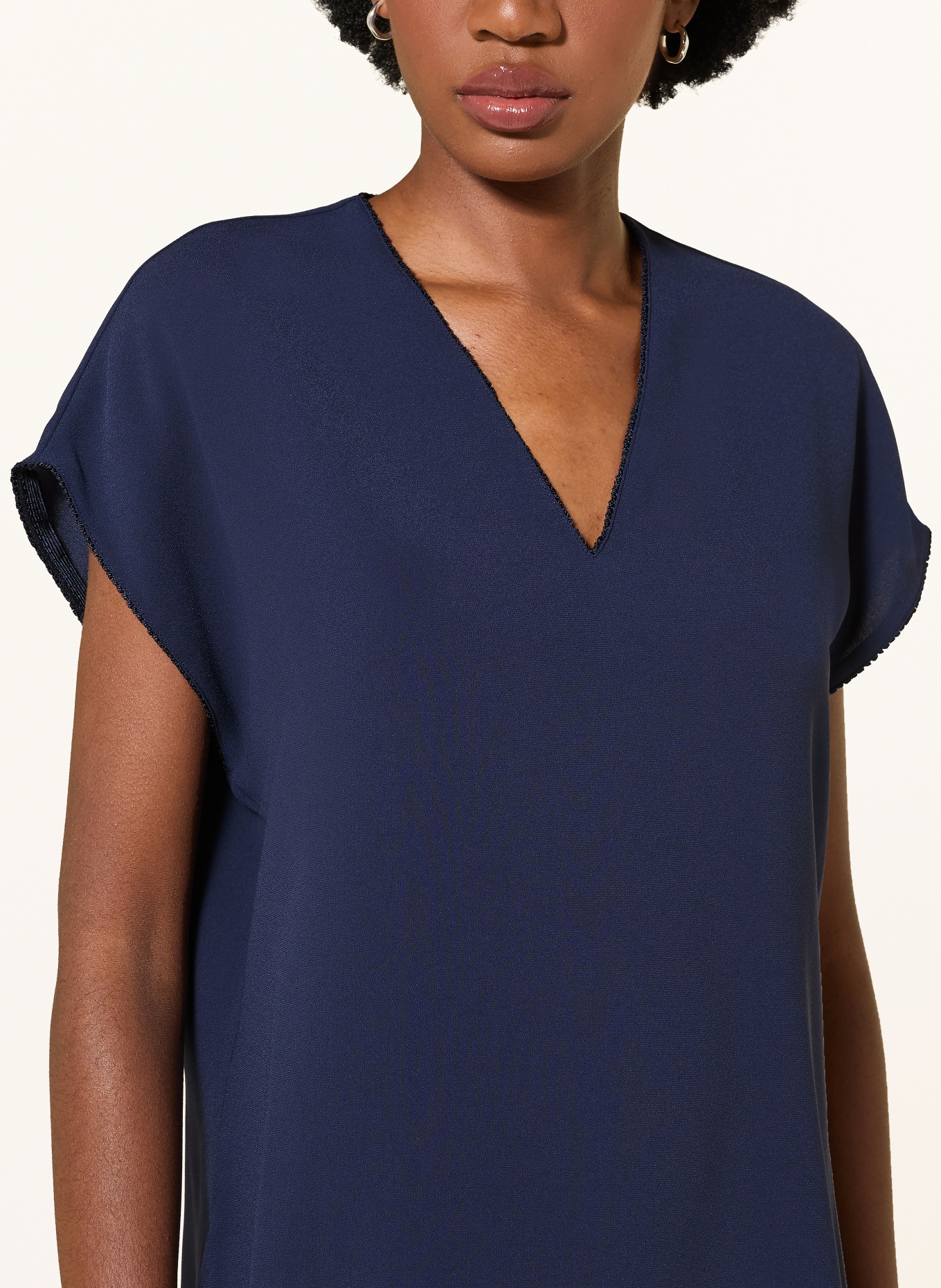 windsor. Blousetop: DONKERBLAUW