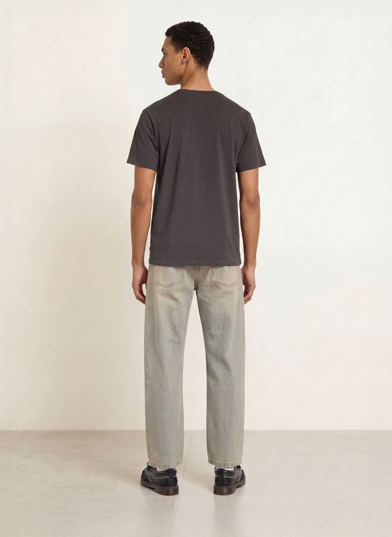 Levi's® T-Shirt: SCHWARZ / HELLGELB