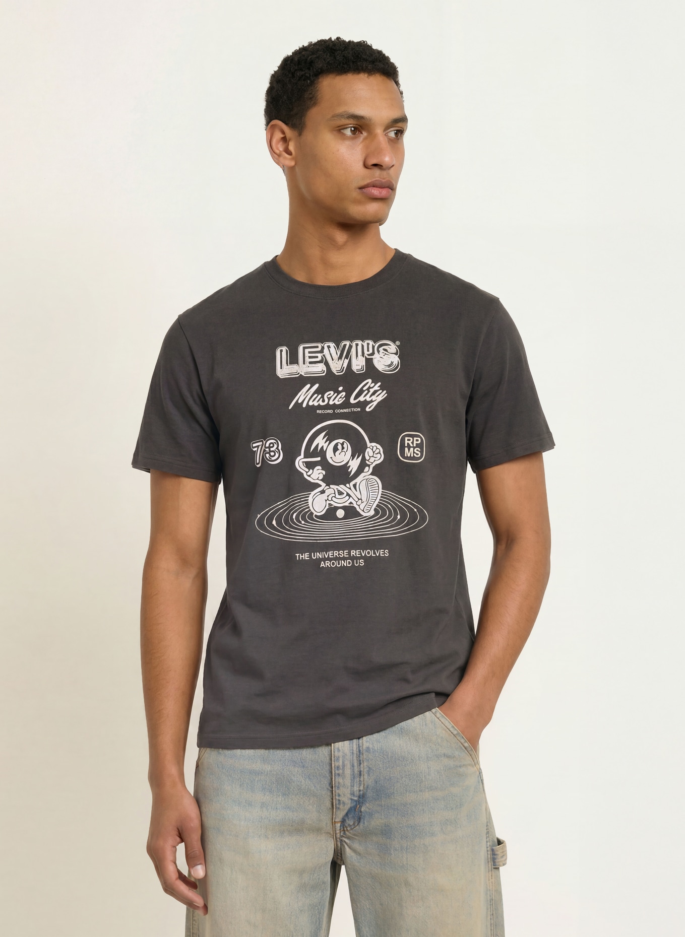 Levi's® T-Shirt: SCHWARZ / HELLGELB