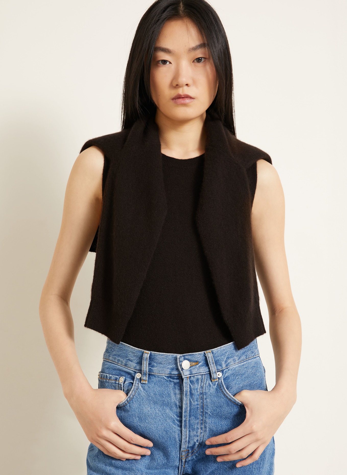IRIS von ARNIM Ensemble NIARA TWINSET : cardigan et haut en maille avec cachemire: MARRON FONCÉ