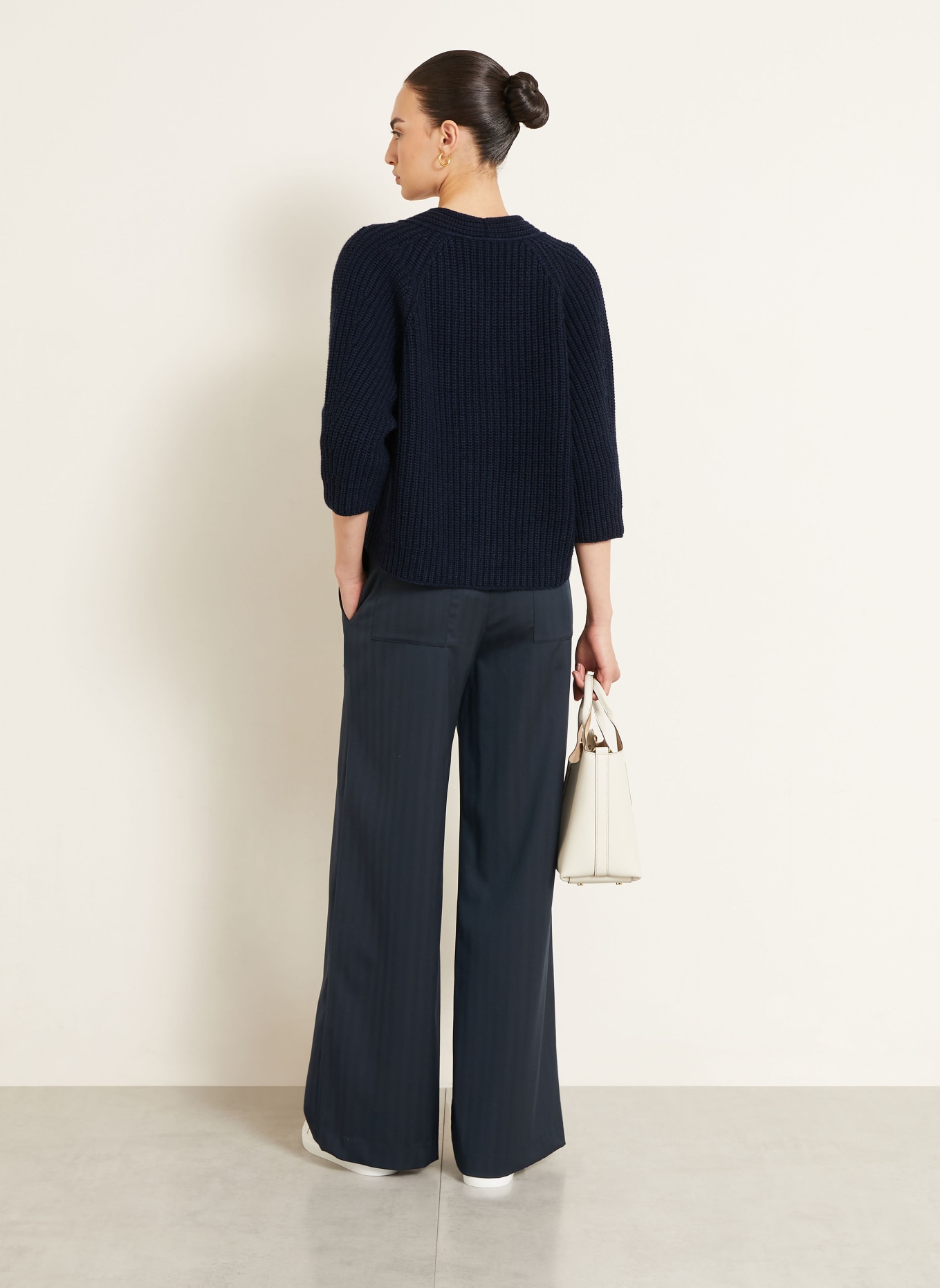 IRIS von ARNIM FALLOU BUTTON cashmere cardigan with 3/4 sleeves: DARK BLUE