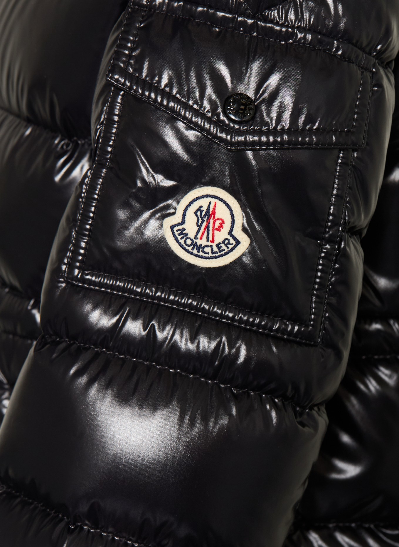 MONCLER enfant Péřové bundy MAIRE s odnímatelnou kapucí: ČERNÁ