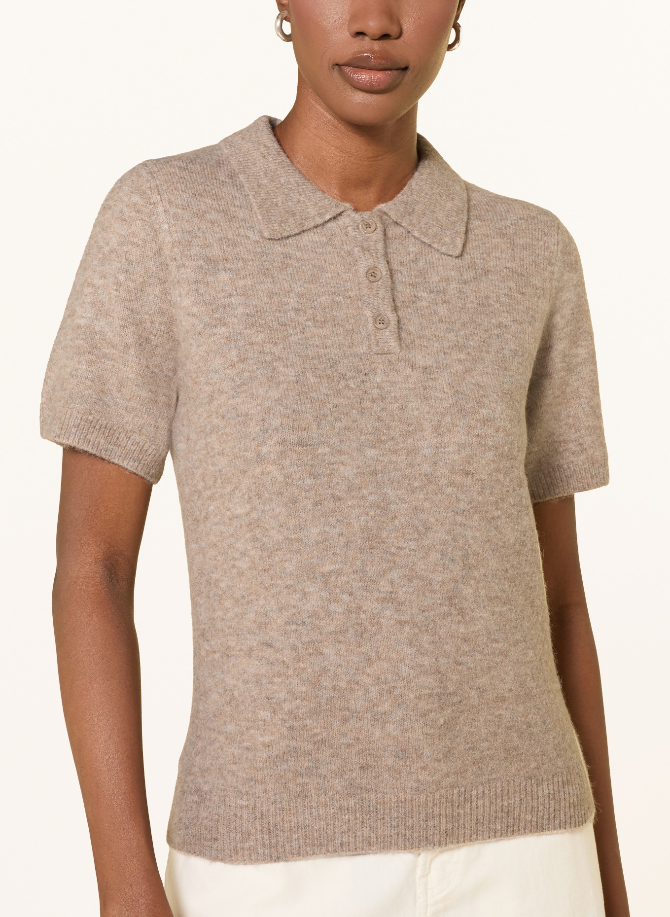 MRS & HUGS Polo en maille: BEIGE