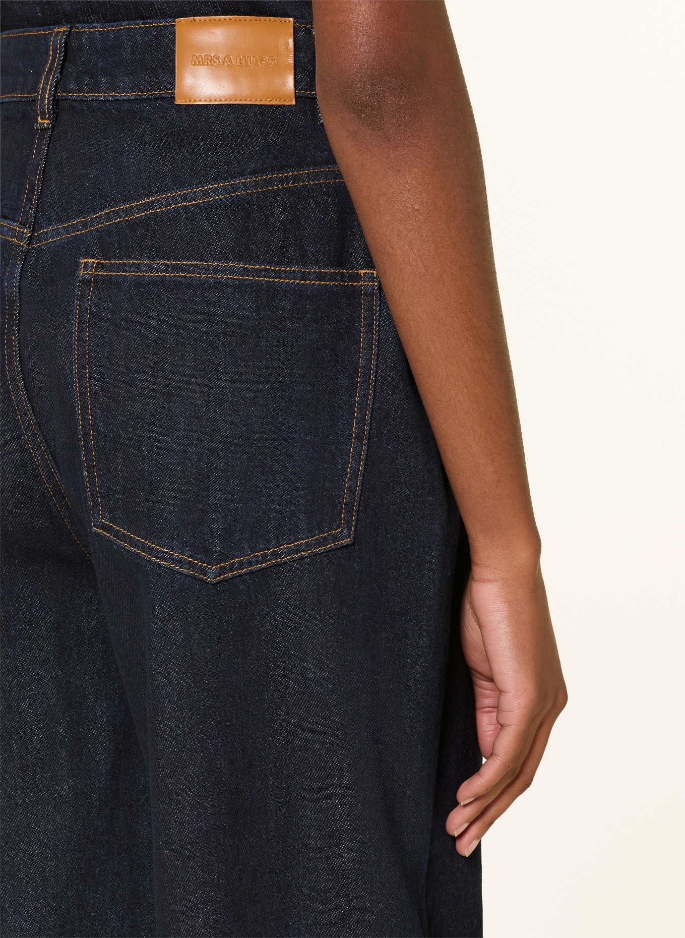 MRS & HUGS Blugi Barrel: RAW DENIM