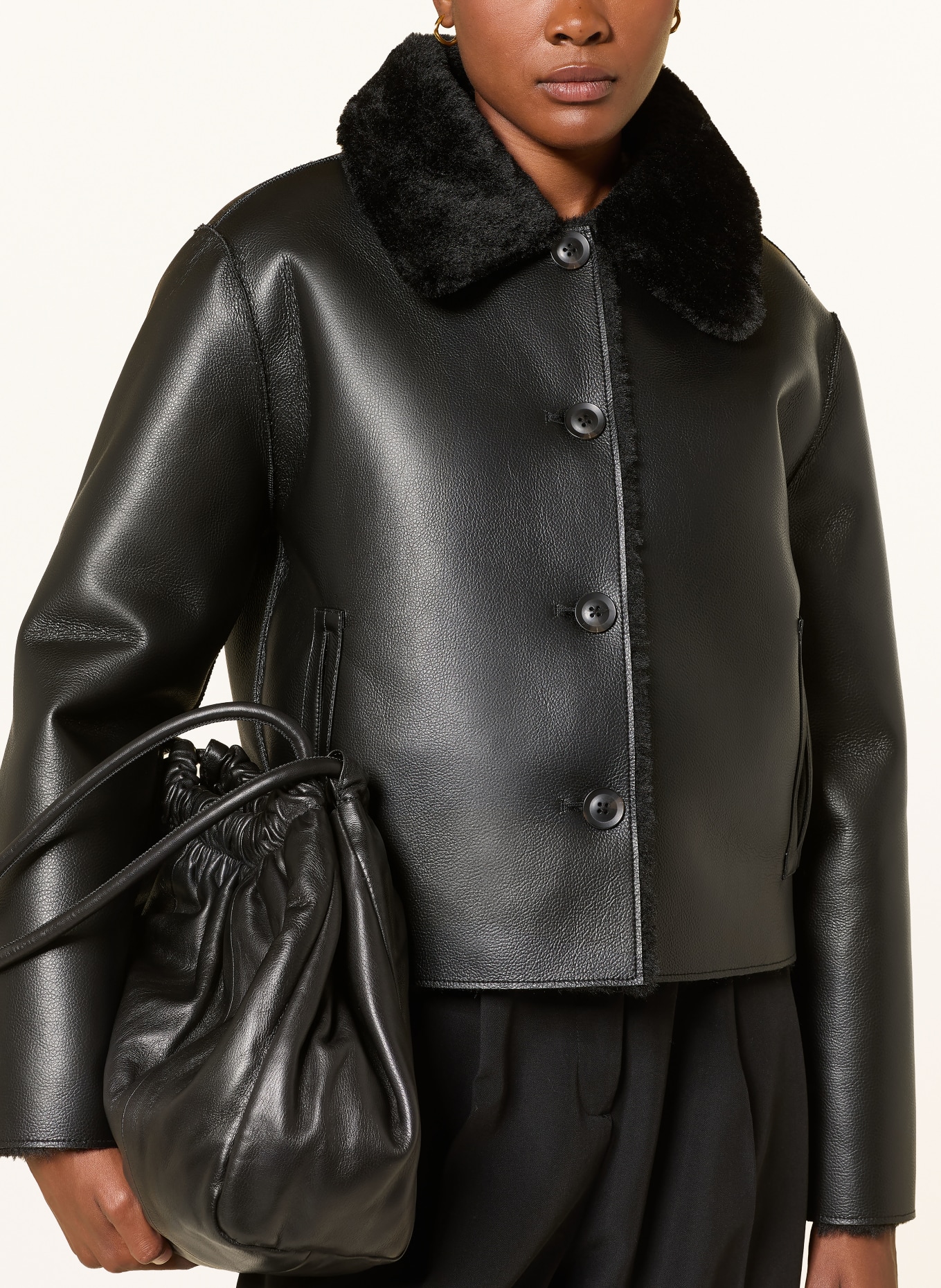 MRS & HUGS Jacke in Lederoptik: SCHWARZ