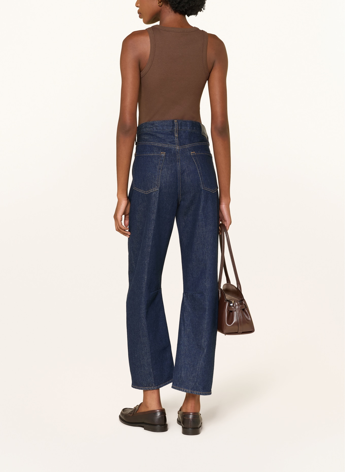MRS & HUGS Top: BRUN