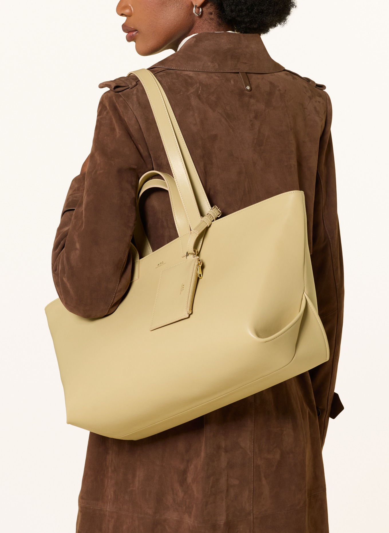 A.P.C. LE DRUMMER Tote Bag: BEIGE / GOLD