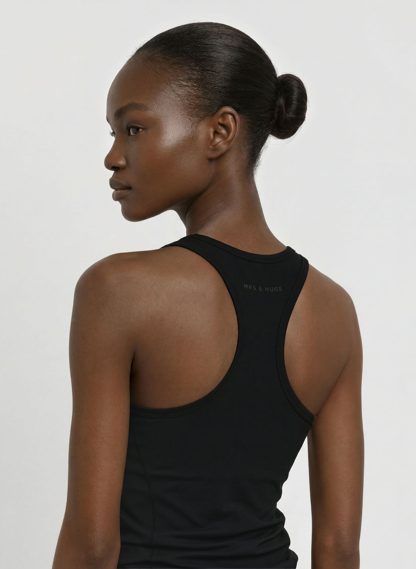 MRS & HUGS Sporttop: ZWART
