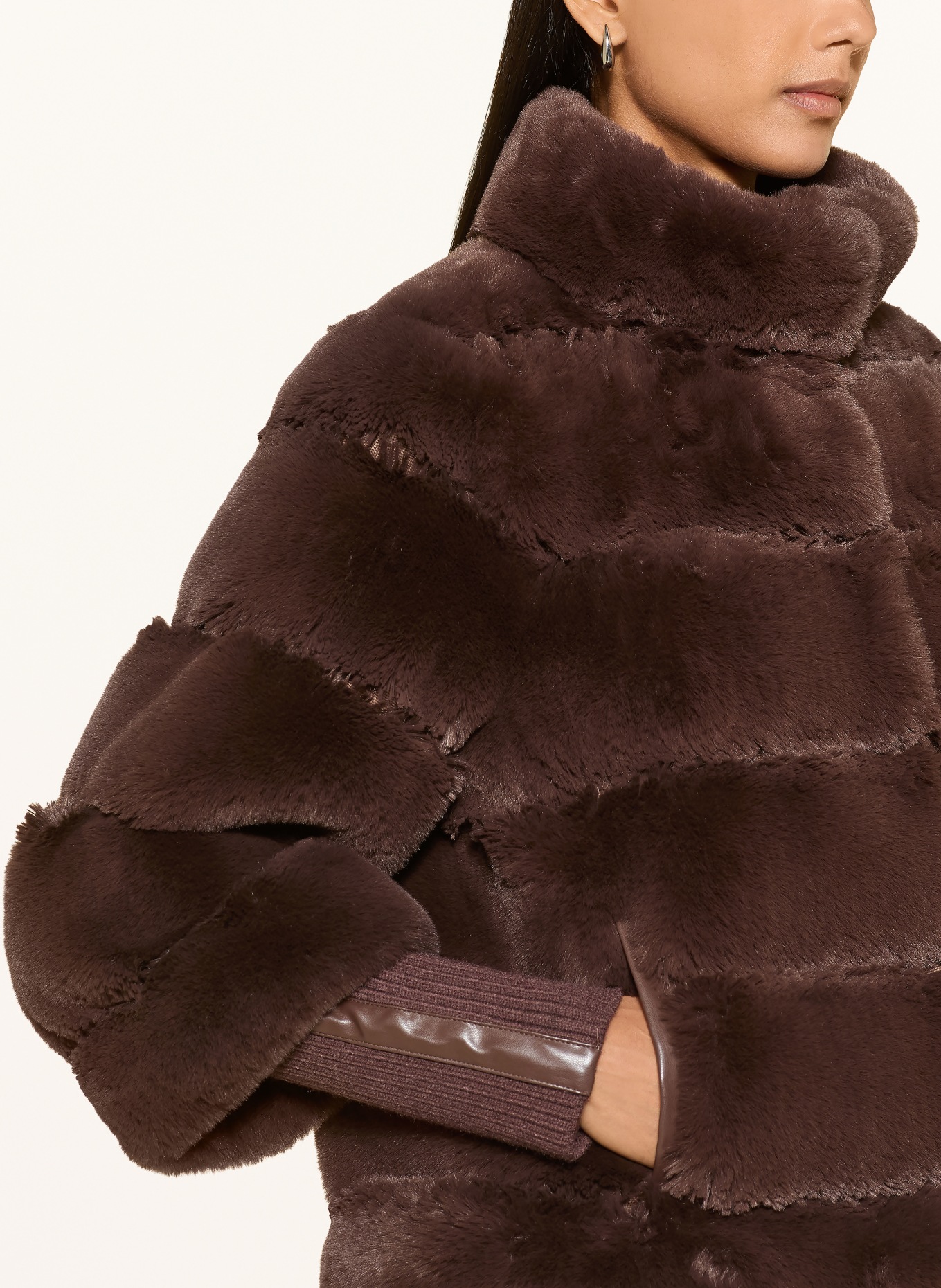 RINO & PELLE Veste en fausse fourrure dans un mélange de matières: MARRON FONCÉ