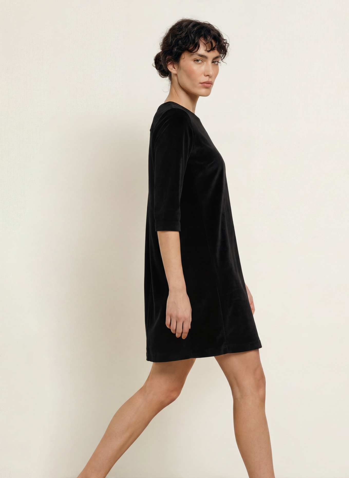 CIRCOLO 1901 Velvet dress with 3/4 sleeves: BLACK