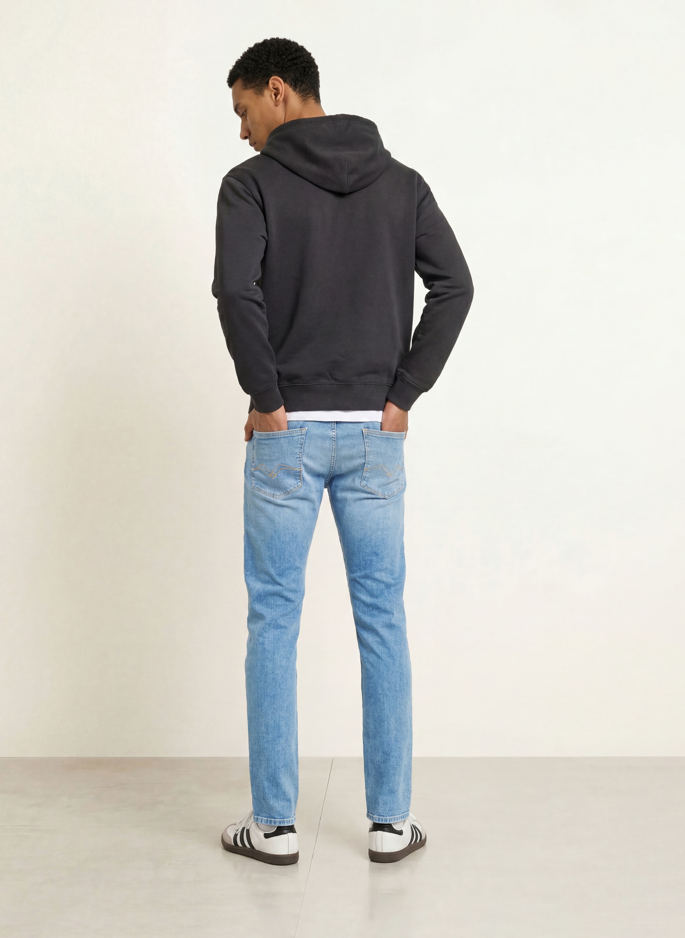 REPLAY Jeans ANBASS Slim Fit: C010 Light Blue