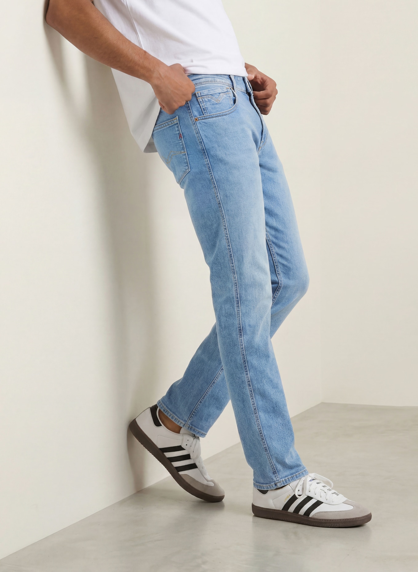 REPLAY Jeans ANBASS Slim Fit: C010 Light Blue