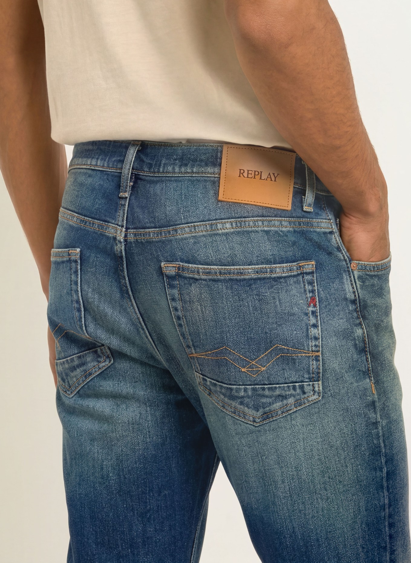 REPLAY AIDEEN Straight Fit Jeans: C007 DARK BLUE