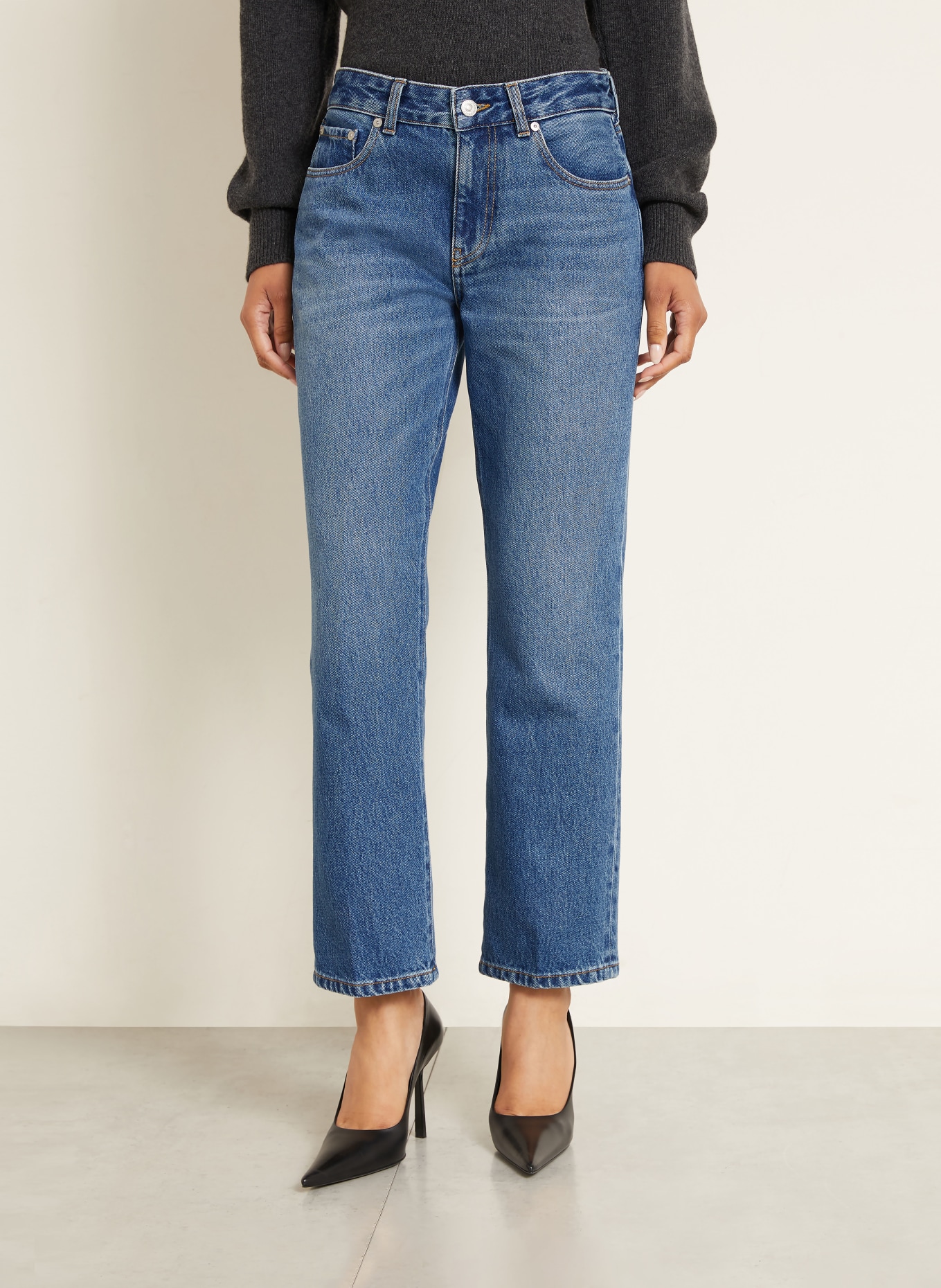 VICTORIA BECKHAM Straight Jeans: 9532 DENIM