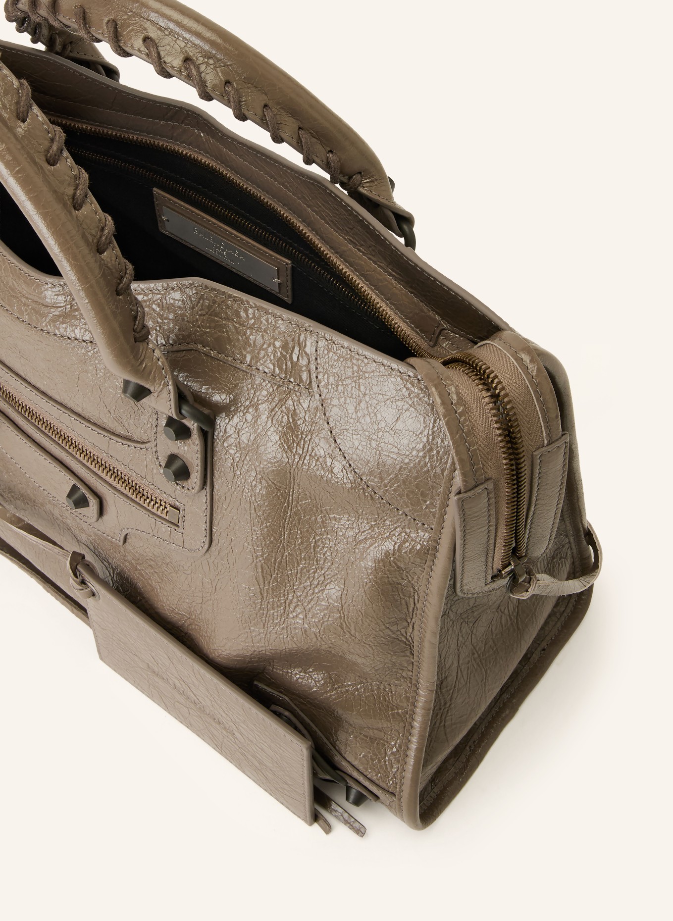 BALENCIAGA Handtasche LE CITY MEDIUM mit Nieten: TAUPE