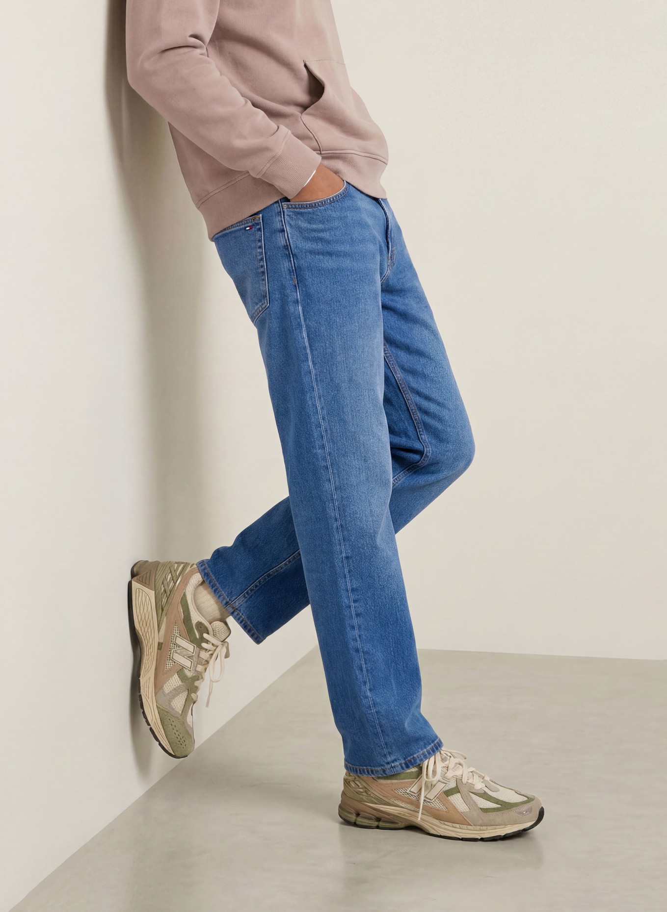 TOMMY JEANS Jeans SONNY Tapered Fit: 1A5 Denim Medium
