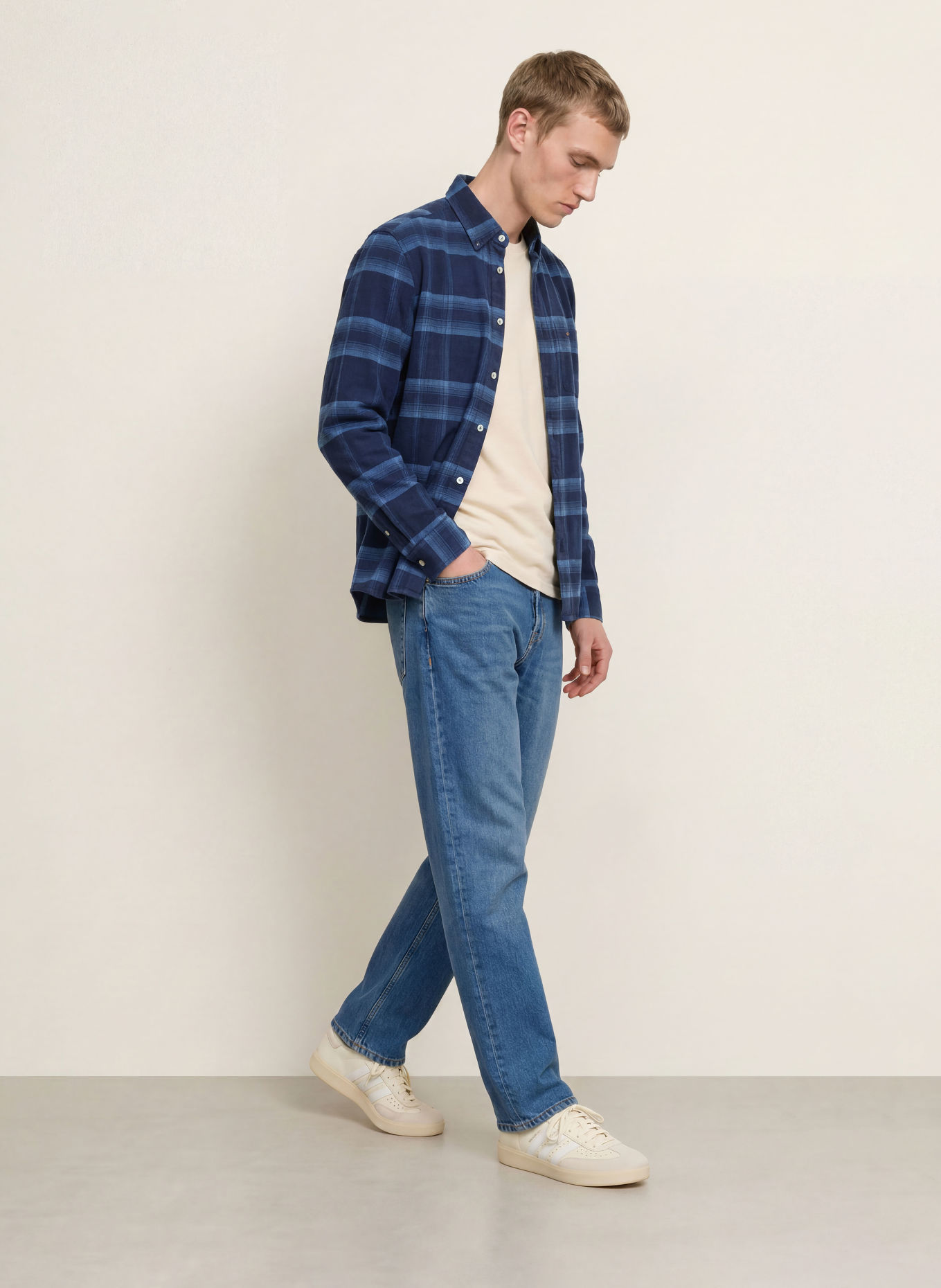 TOMMY JEANS Cordhemd Regular Fit: DUNKELBLAU / BLAUGRAU / BLAU