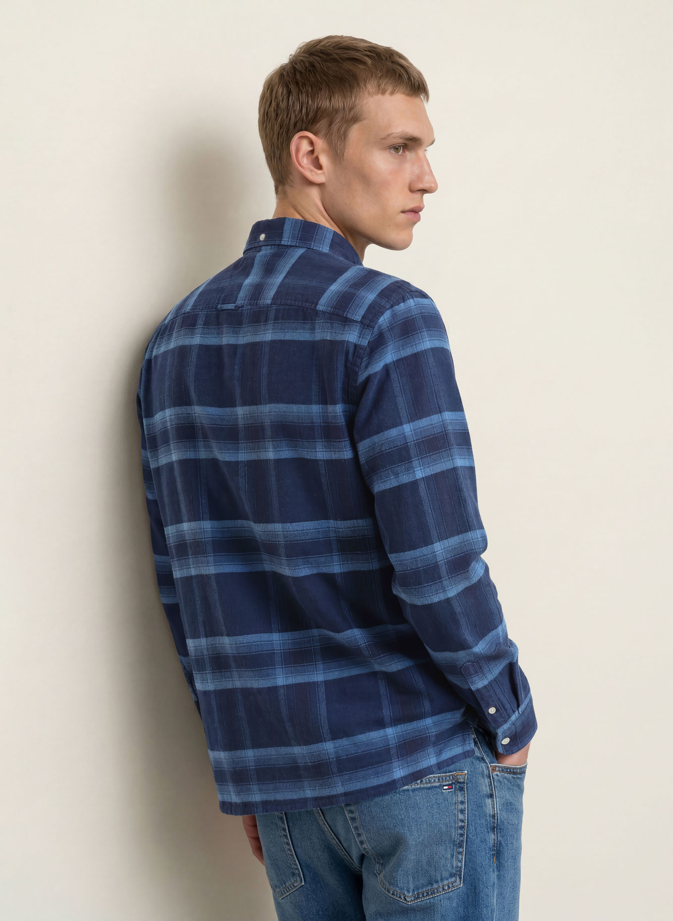 TOMMY JEANS Cordhemd Regular Fit: DUNKELBLAU / BLAUGRAU / BLAU