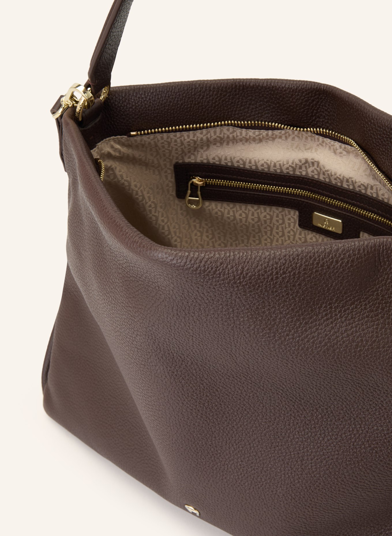 AIGNER Sac seau PAOLA MEDIUM: MARRON FONCÉ