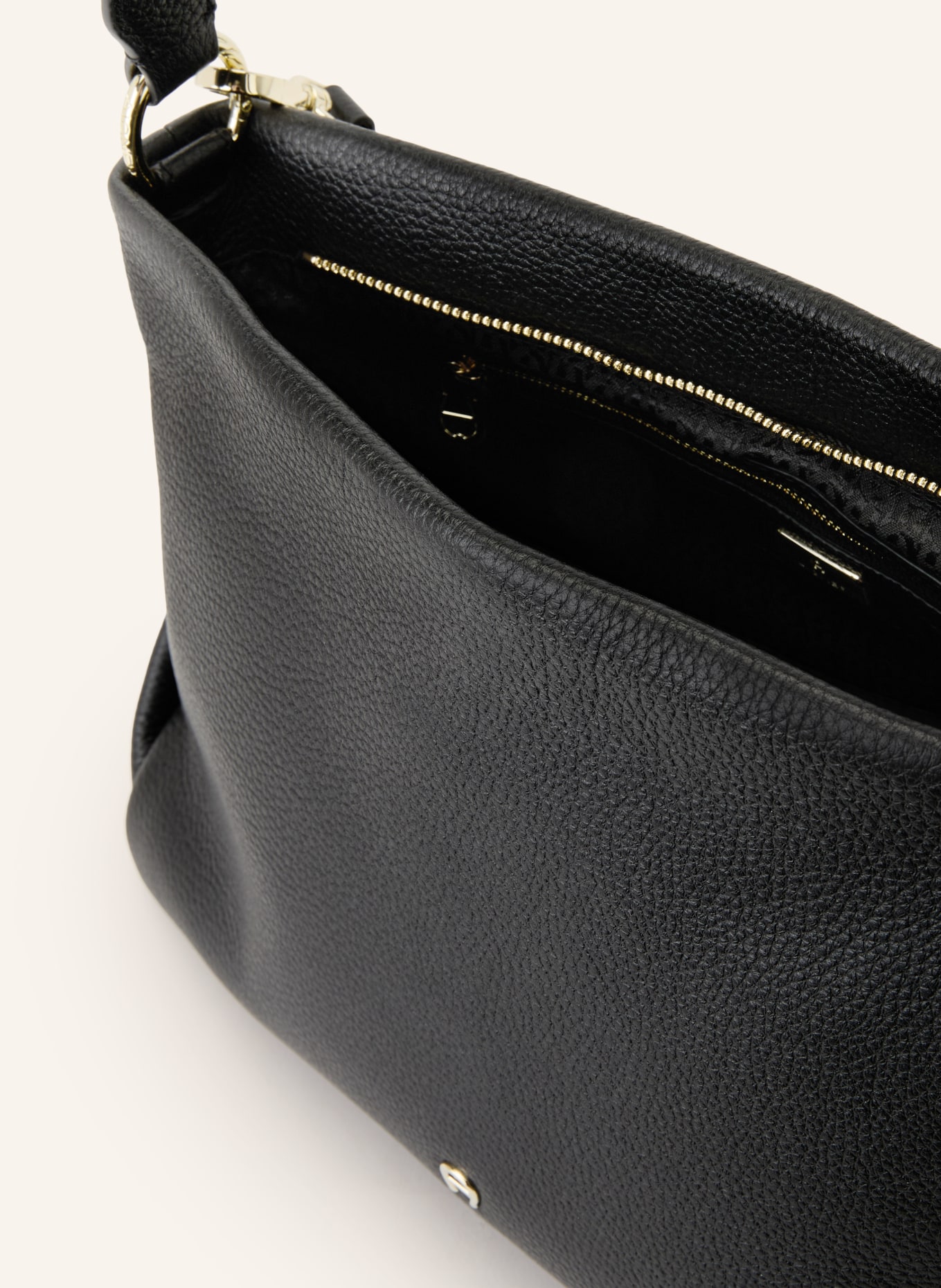 AIGNER Handtasche PAOLA SMALL: SCHWARZ