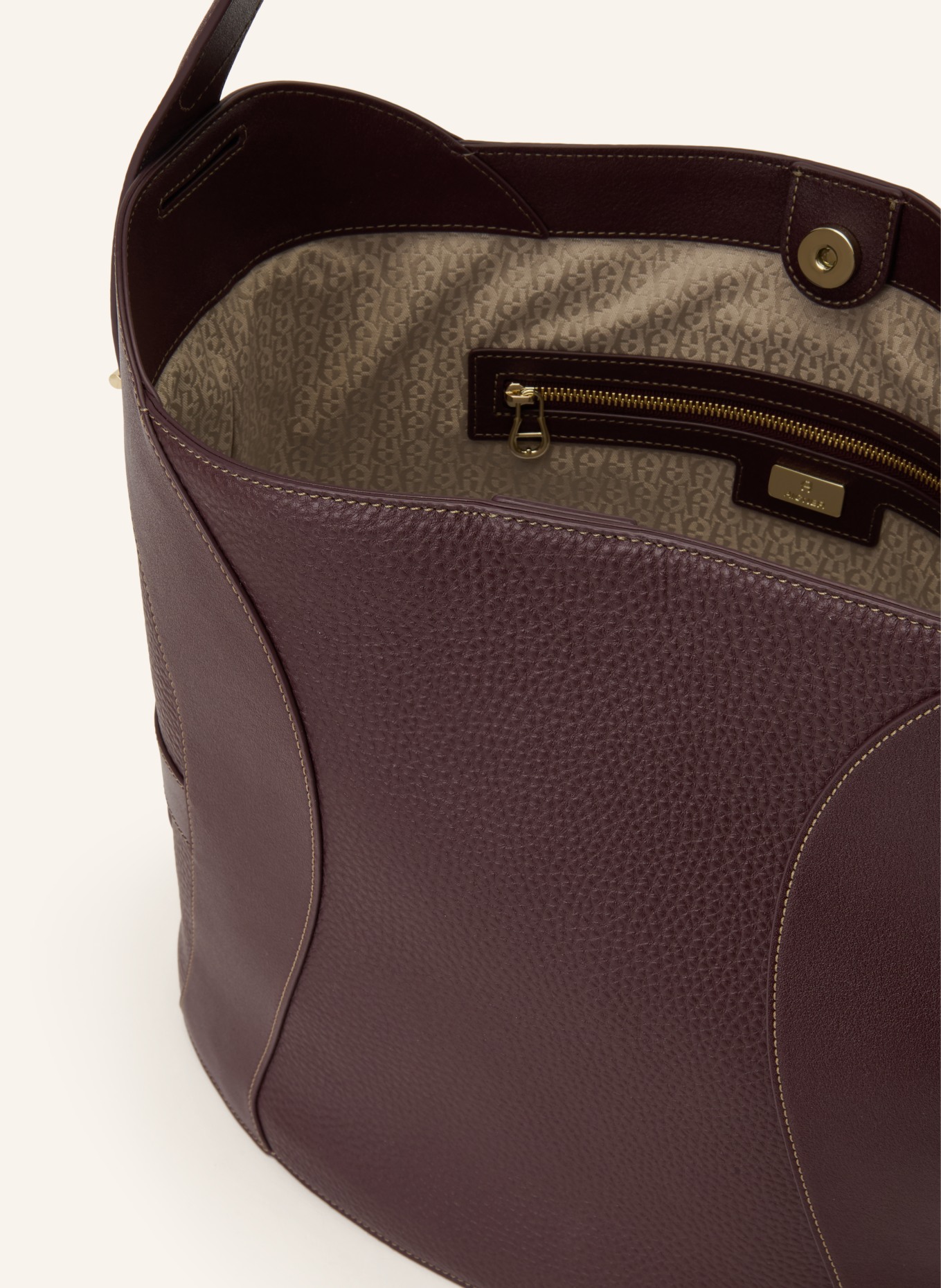 AIGNER Beuteltasche DEBORAH: DUNKELROT / GOLD
