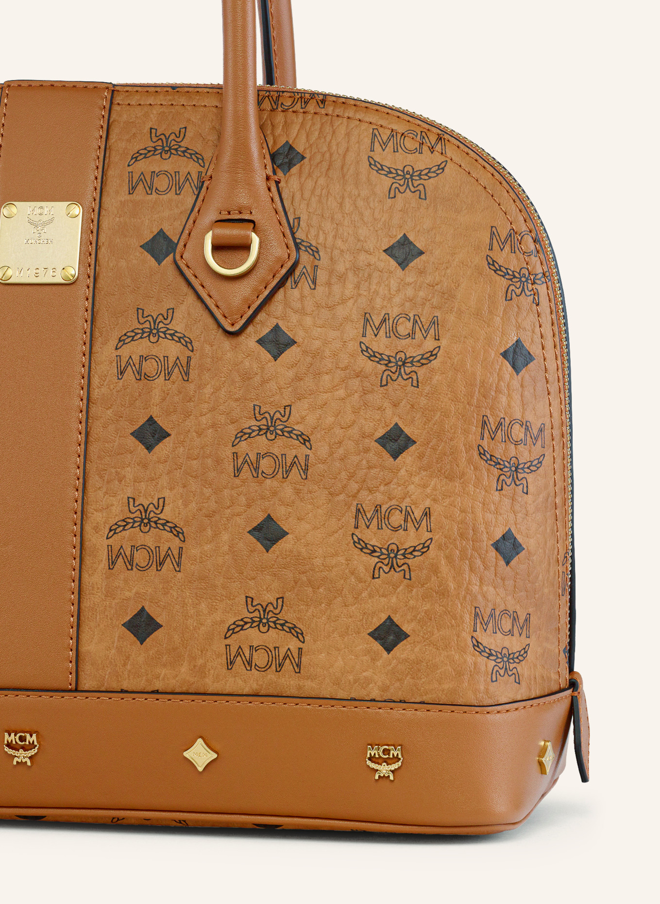 MCM PINA VISETOS Crossbody bag: COGNAC / GOLD / BLACK