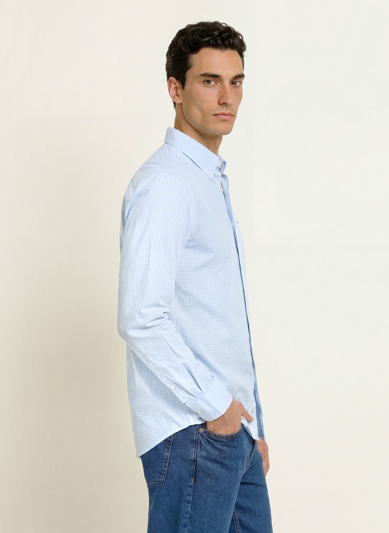 TOMMY HILFIGER Comfort Fit Shirt: LIGHT BLUE / WHITE