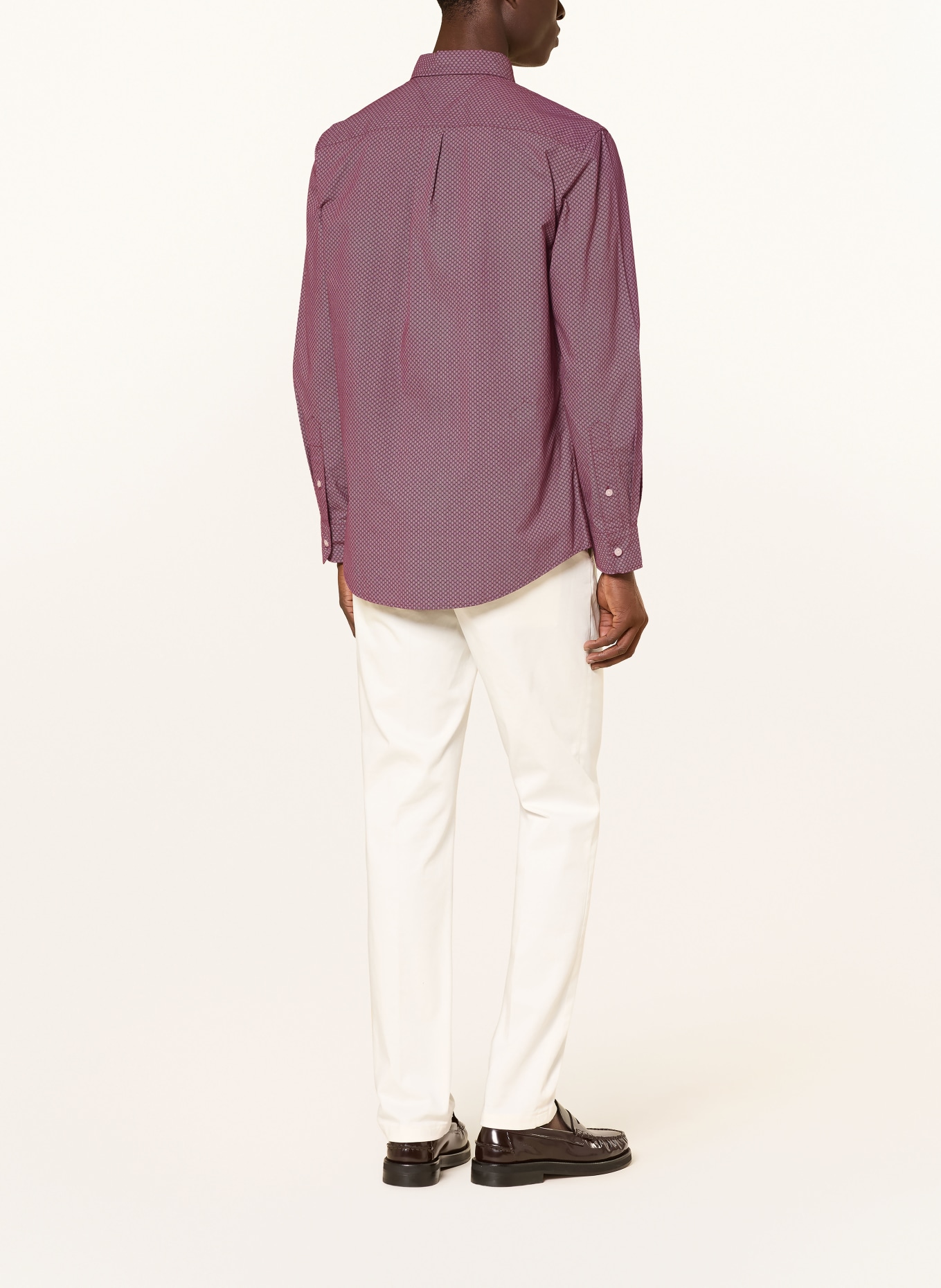 TOMMY HILFIGER Comfort Fit Shirt: DARK RED / WHITE