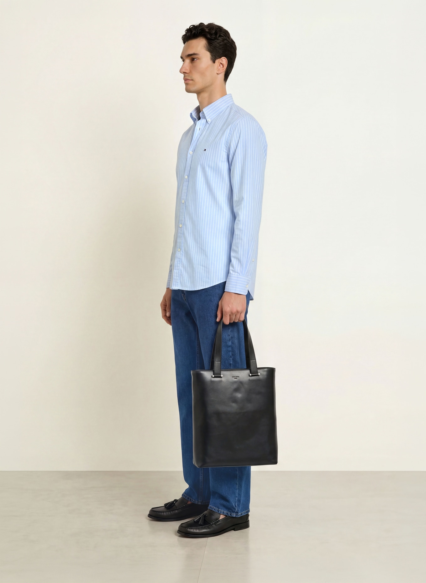 TOMMY HILFIGER Comfort Fit Shirt: LIGHT BLUE / WHITE