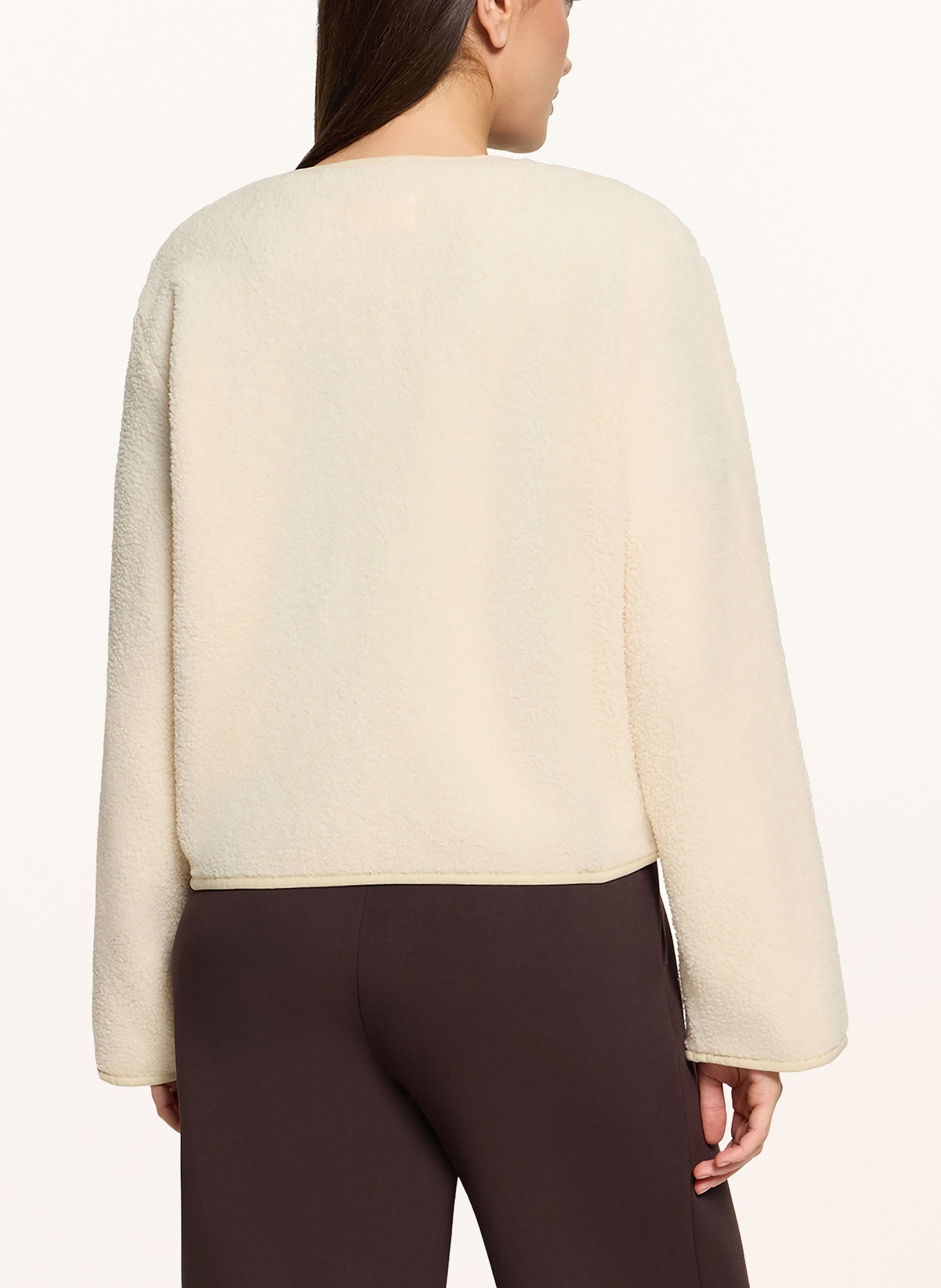 CARTOON Veste en fourrure synthétique: CRÈME