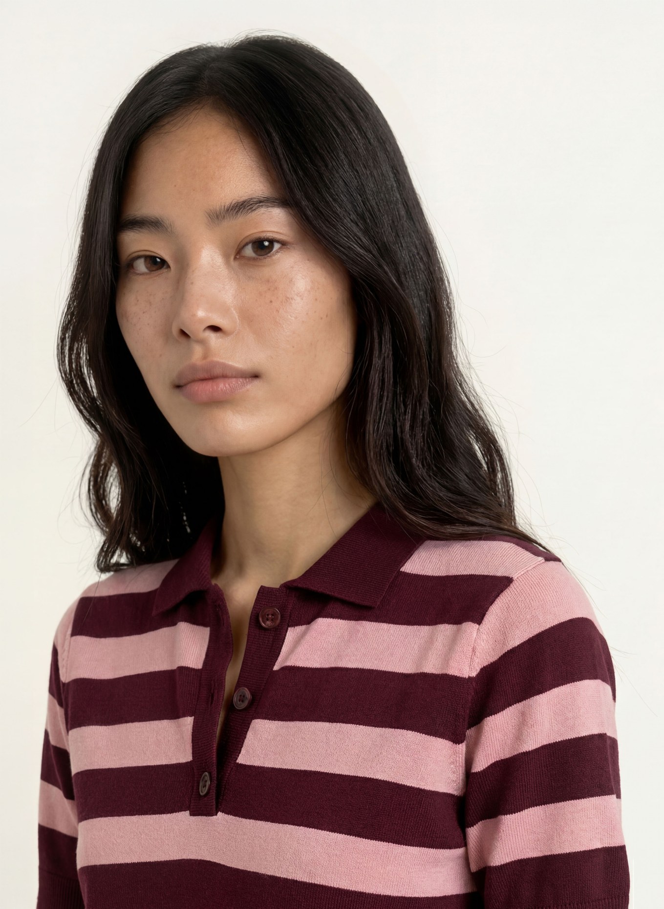 MORE & MORE Gebreid poloshirt: DONKERROOD / ROZE