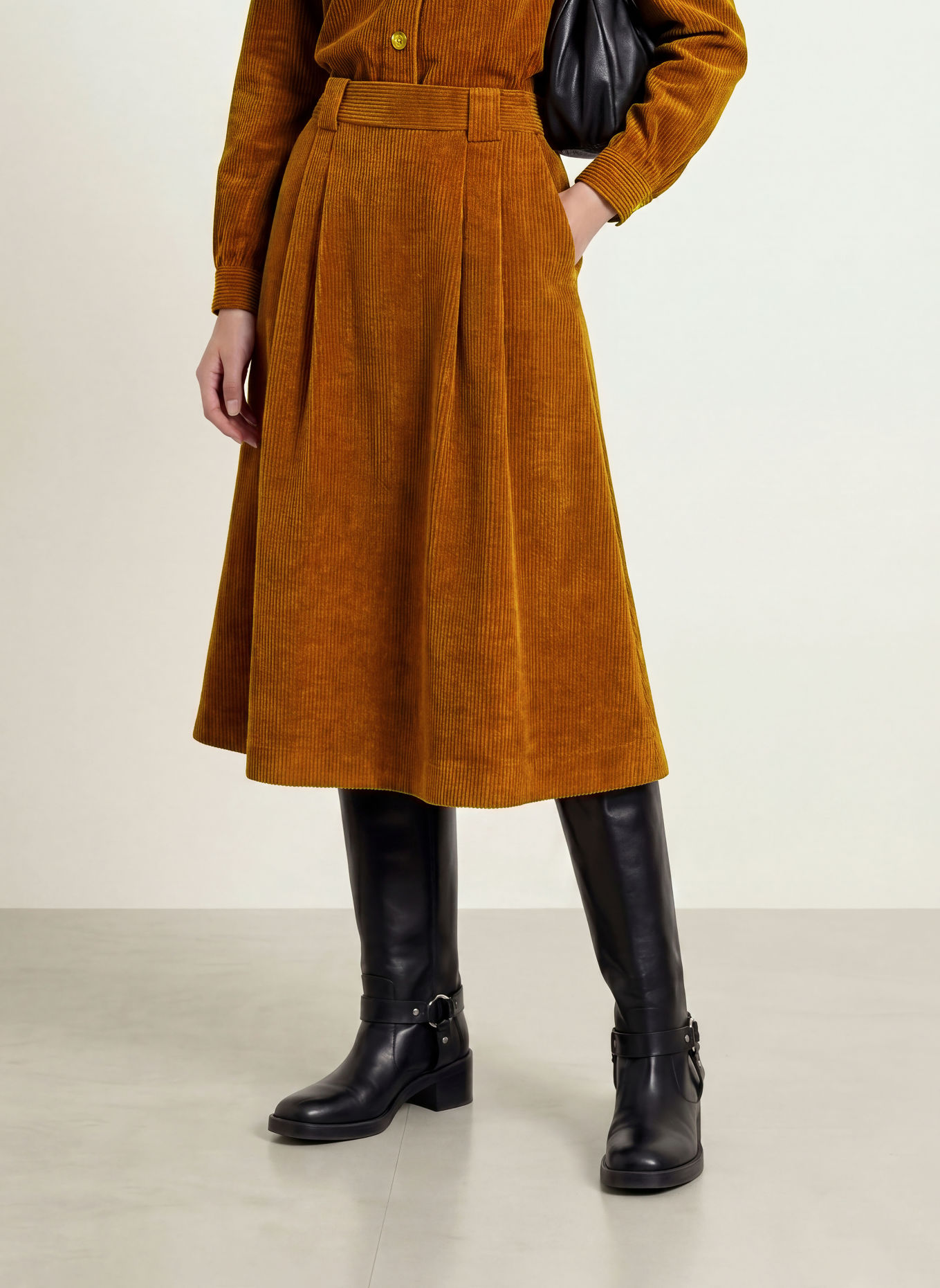 MORE & MORE Corduroyrok: COGNAC
