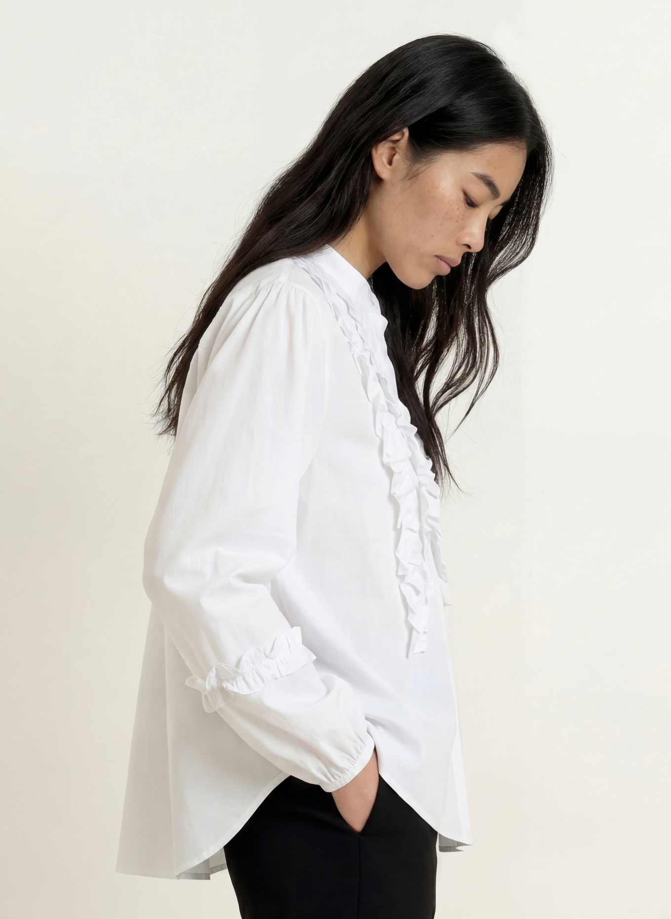MORE & MORE Blouse with ruffles: WHITE