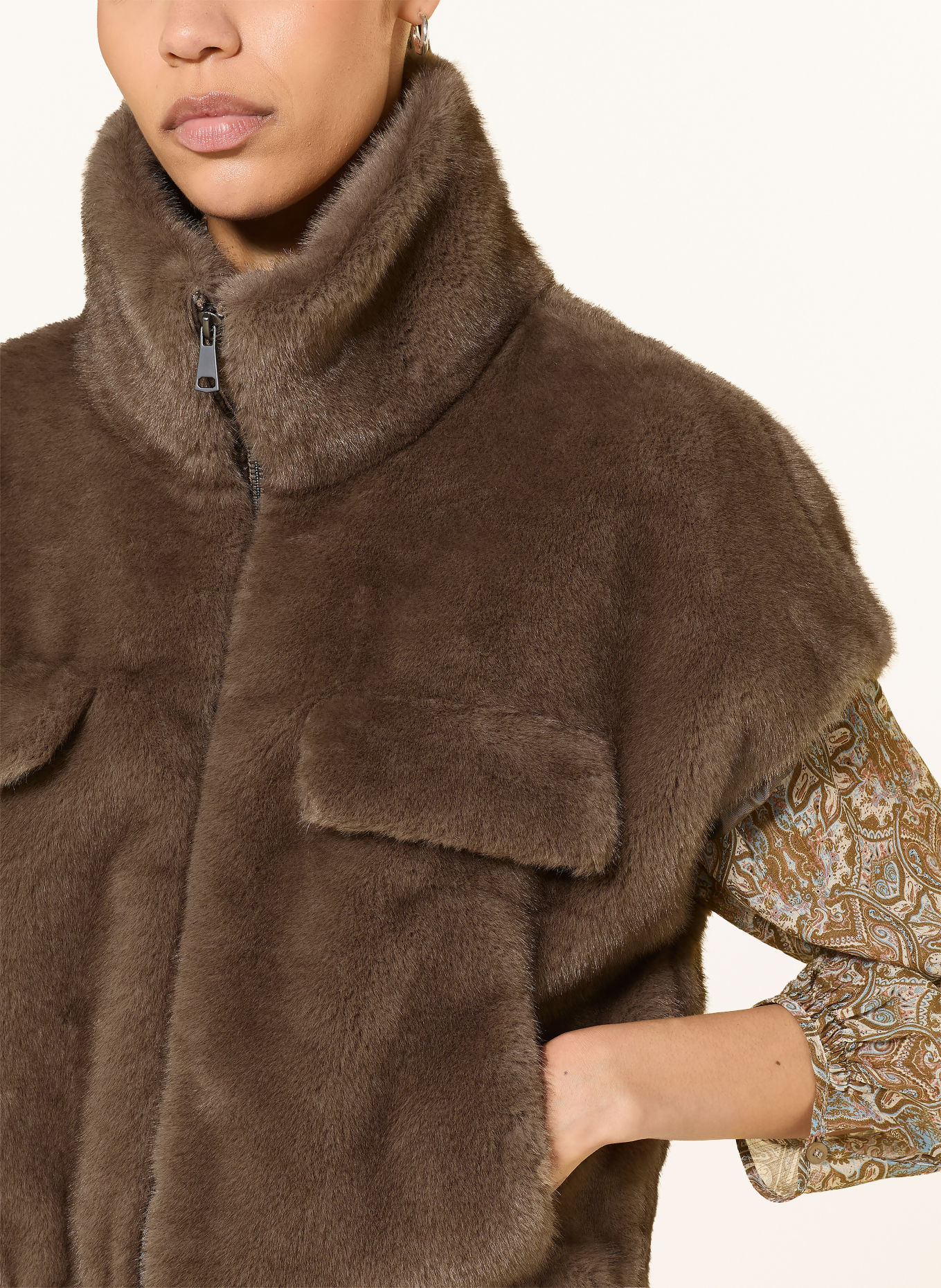 LUISA CERANO Veste sans manches en fausse fourrure: MARRON