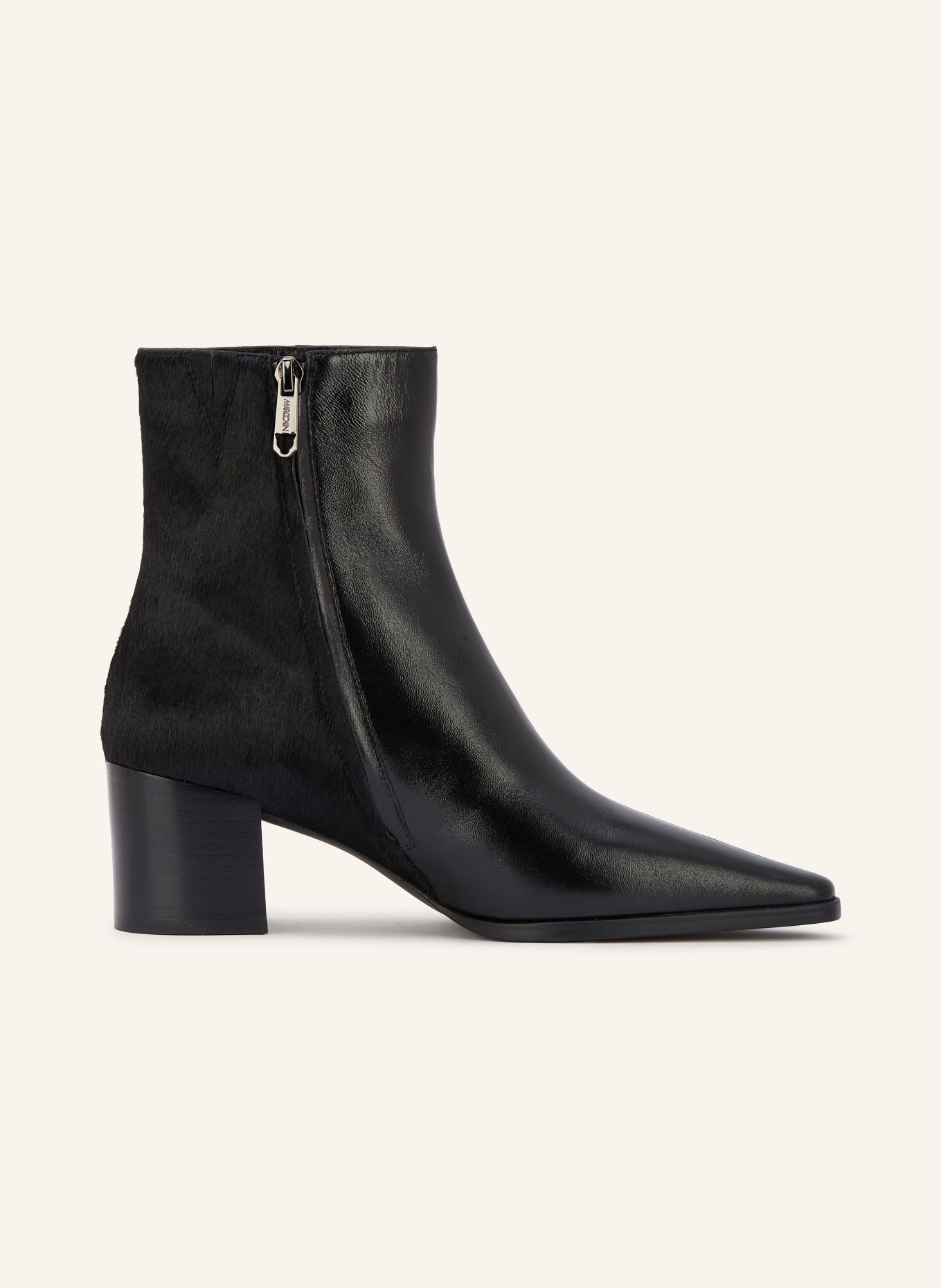 MARC CAIN Botki: 900 black new