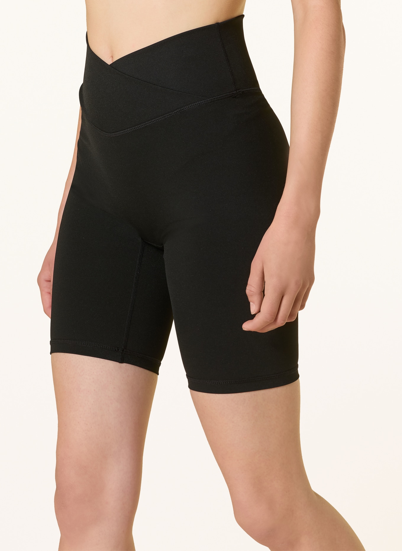 NEO NOIR LEA Shorts: BLACK
