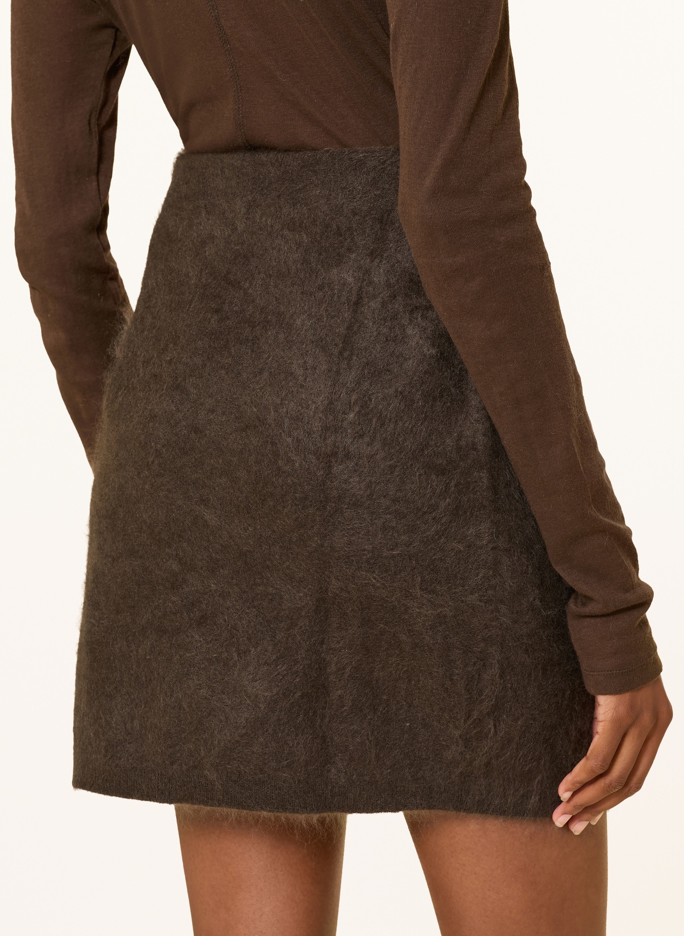 MRS & HUGS Cashmere knit skirt: DARK BROWN