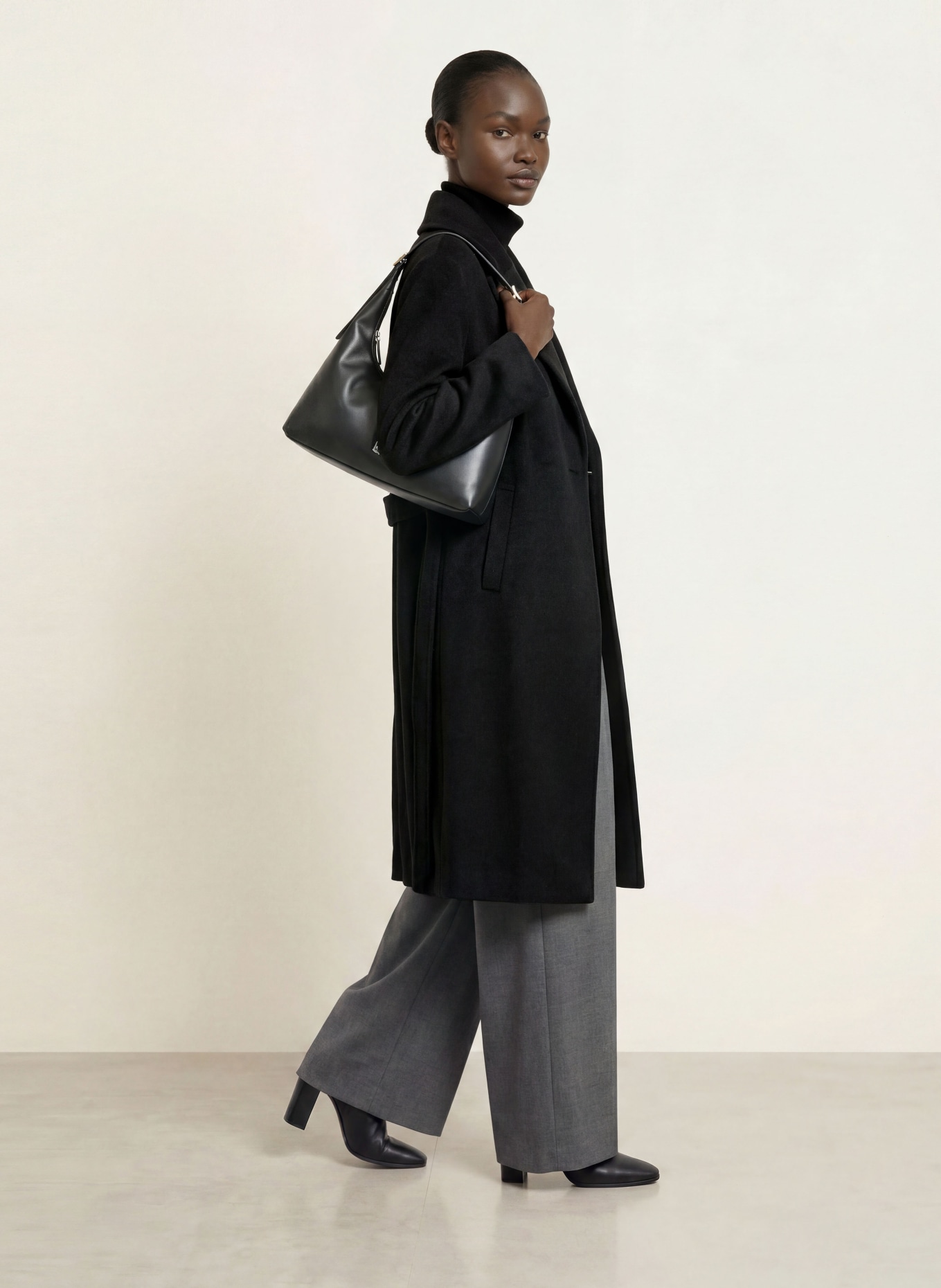 ICONS CINZIA ROCCA Coat: BLACK