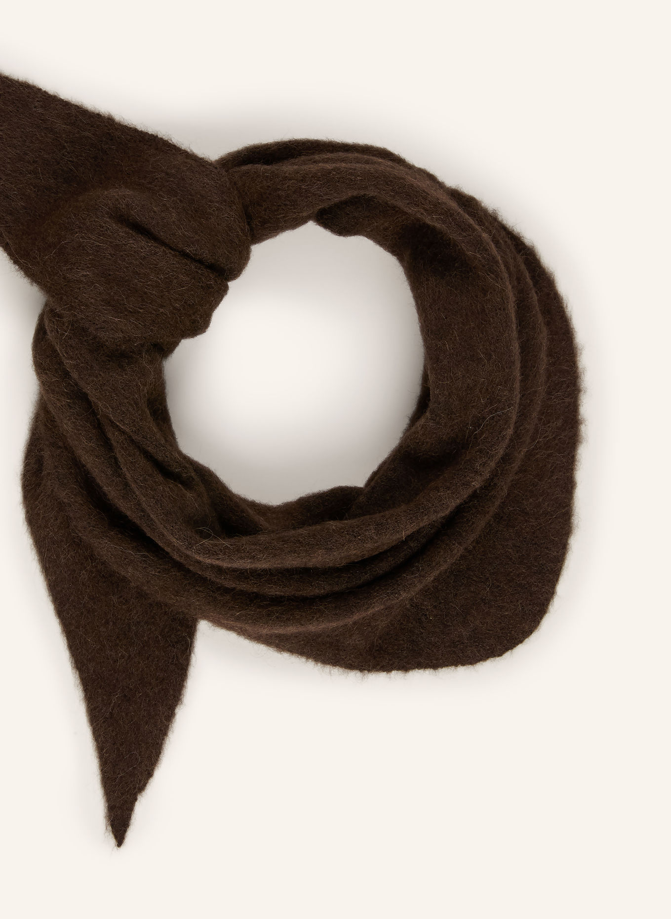 SELECTED Triangular scarf: DARK BROWN