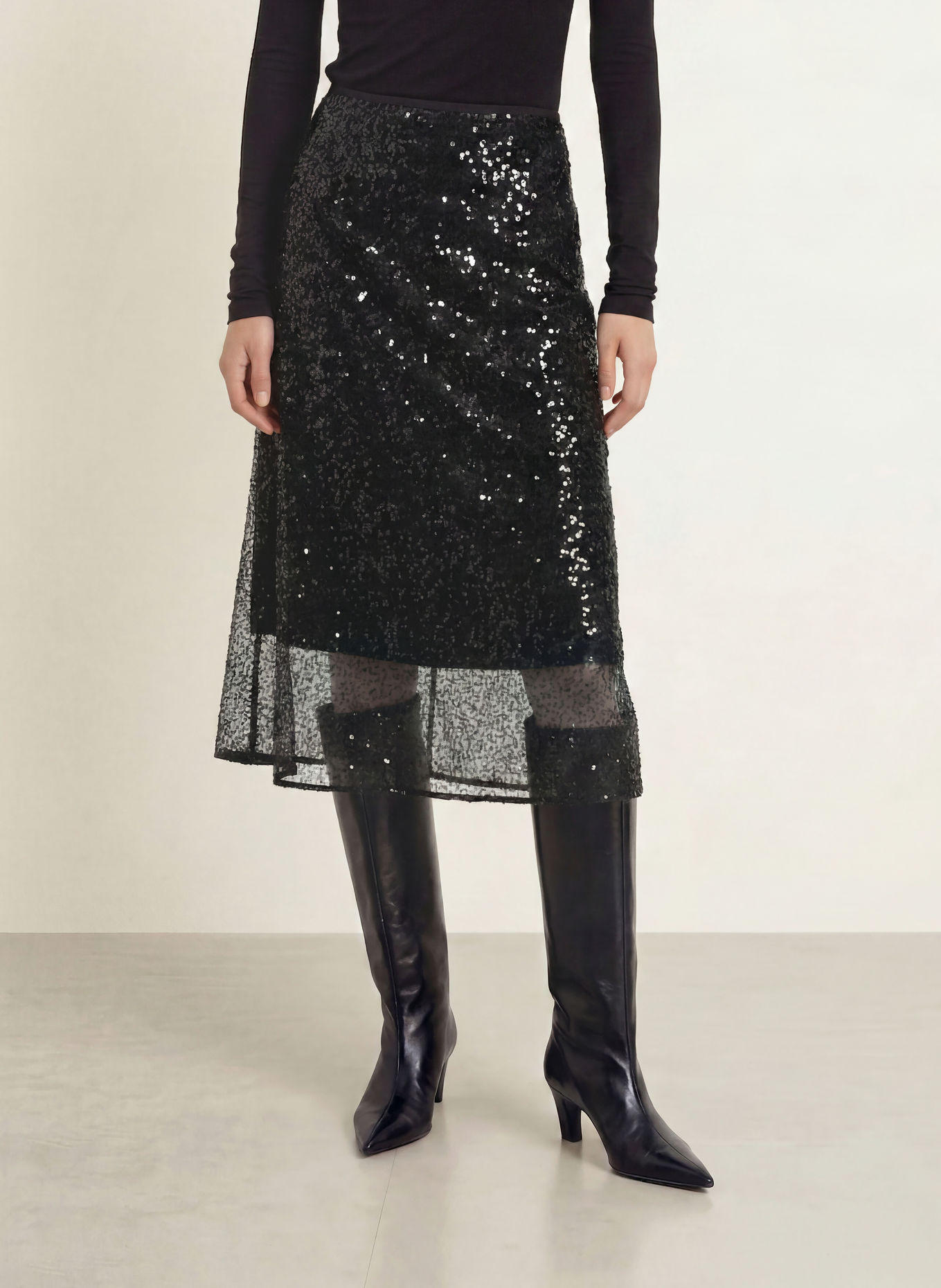 SELECTED Rok met pailletten en sieradenparels: ZWART