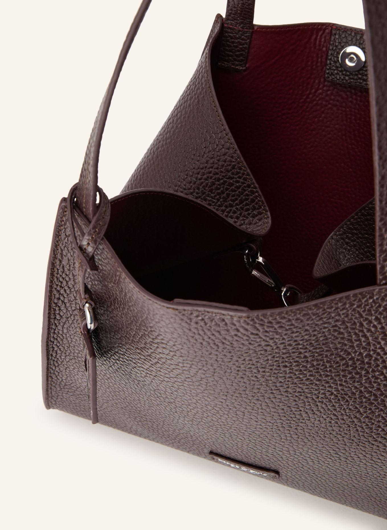 Marc O'Polo Shoppers with Pouch: DARK RED