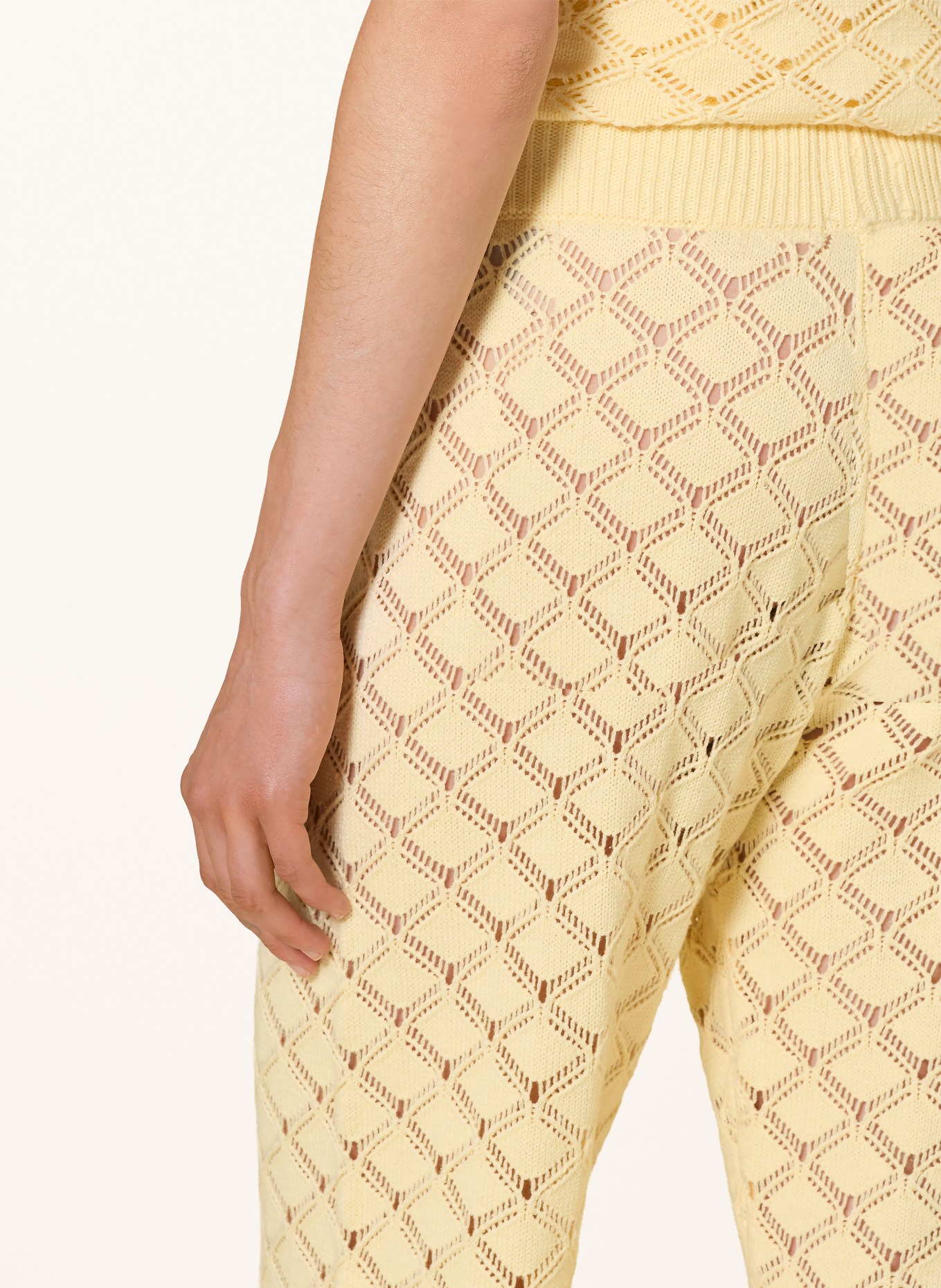 NEO NOIR Häkelhose RIZZY: HELLGELB