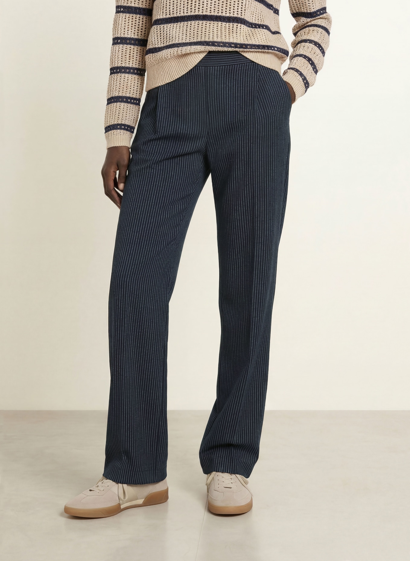 REISS Marlene-broek REMI: DONKERBLAUW / WIT