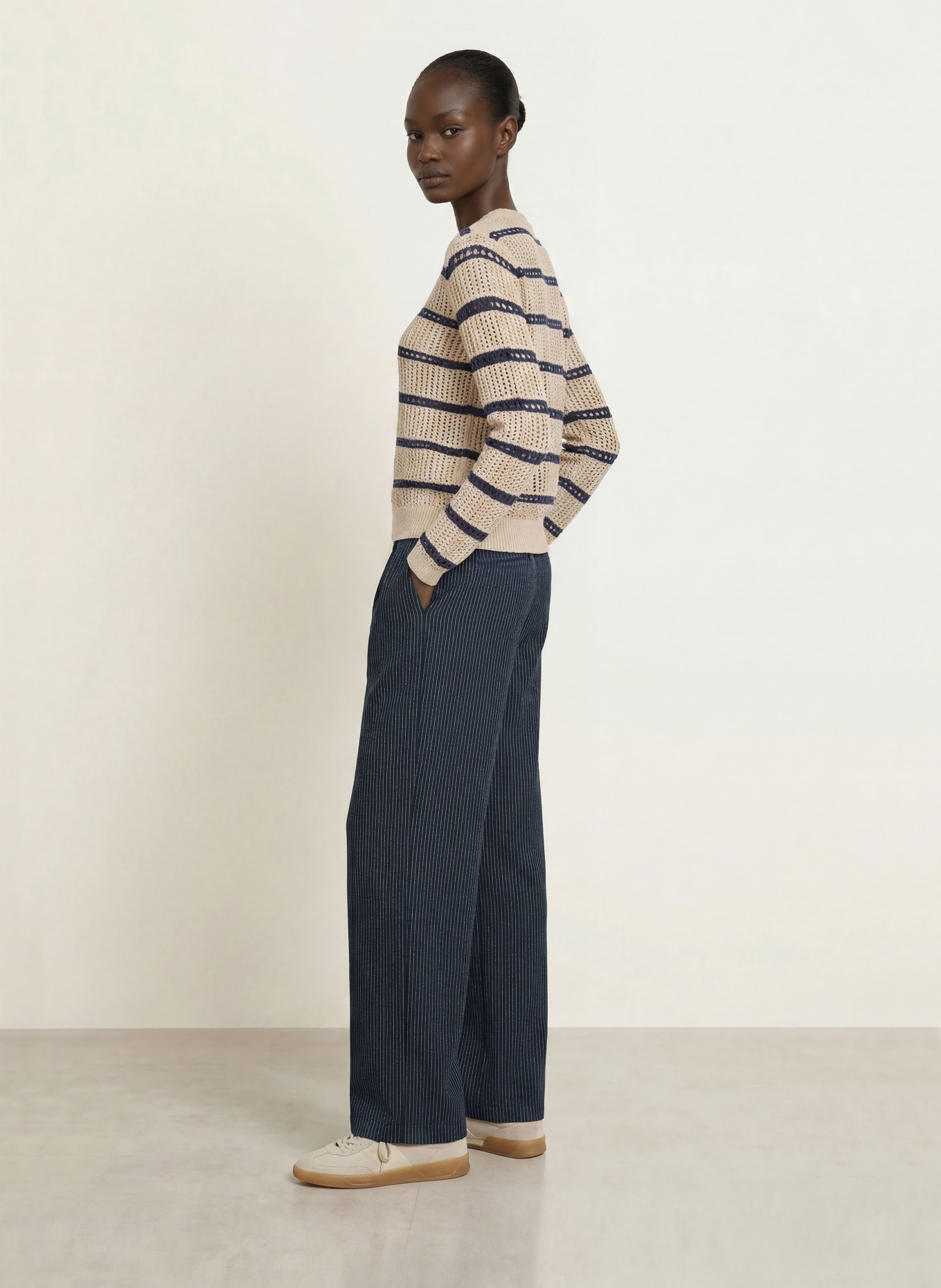 REISS Marlene-broek REMI: DONKERBLAUW / WIT