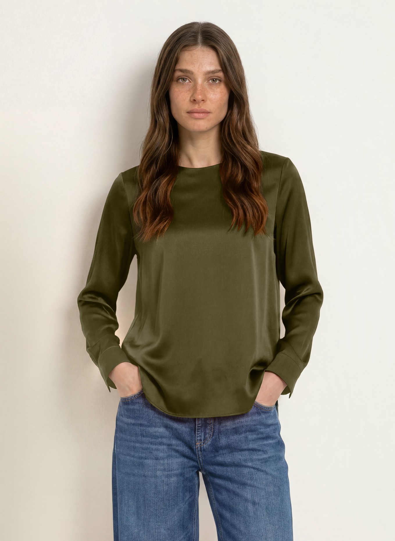 (THE MERCER) N.Y. Blusenshirt mit Seide: KHAKI
