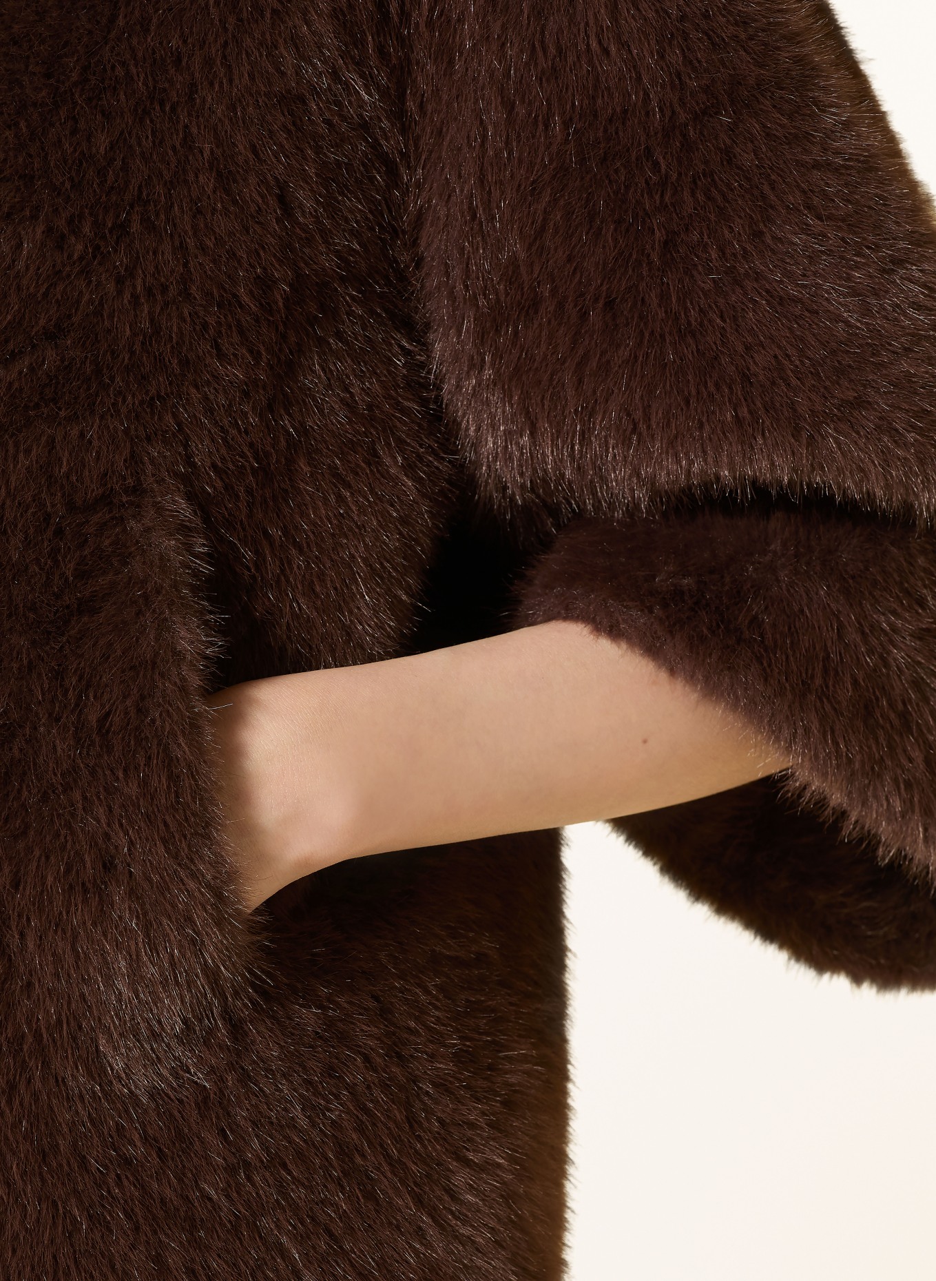 RINO & PELLE Kunstbontjas in gemengde materialen: MARRON FONCÉ