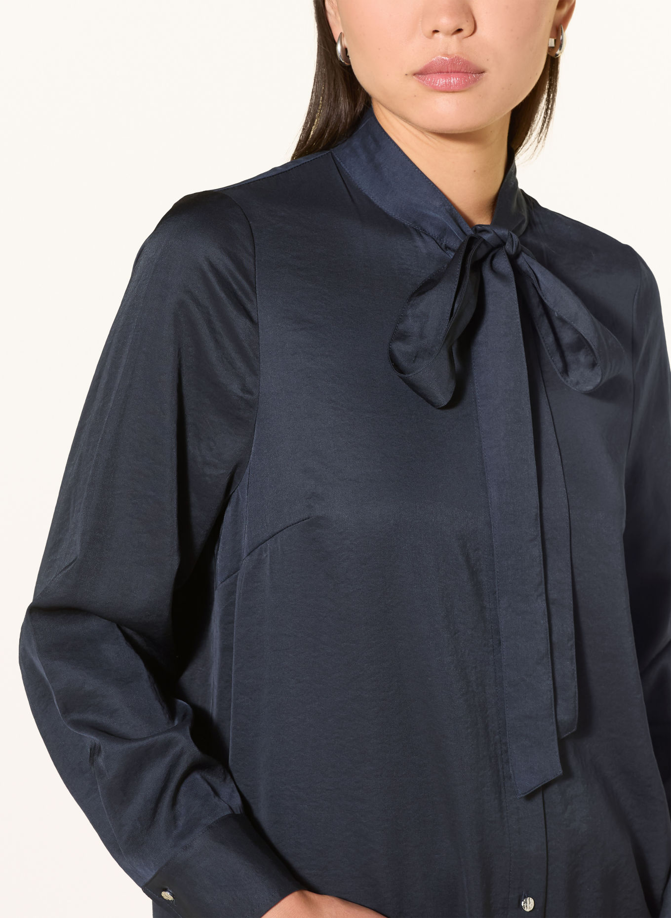 RINO & PELLE Schluppenkleid ROELIEN mit Plissees: DUNKELBLAU
