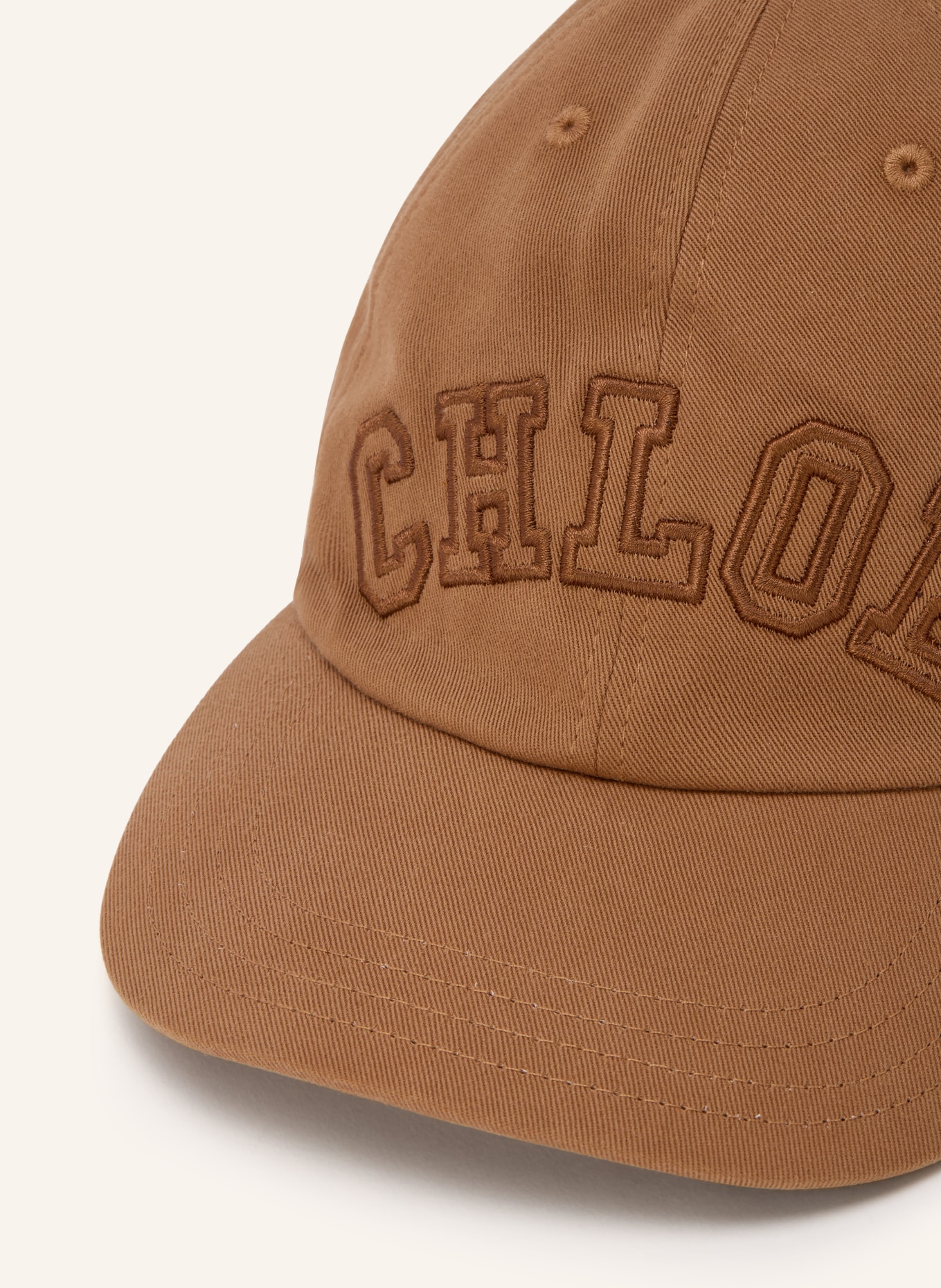 Chloé Cap: COGNAC